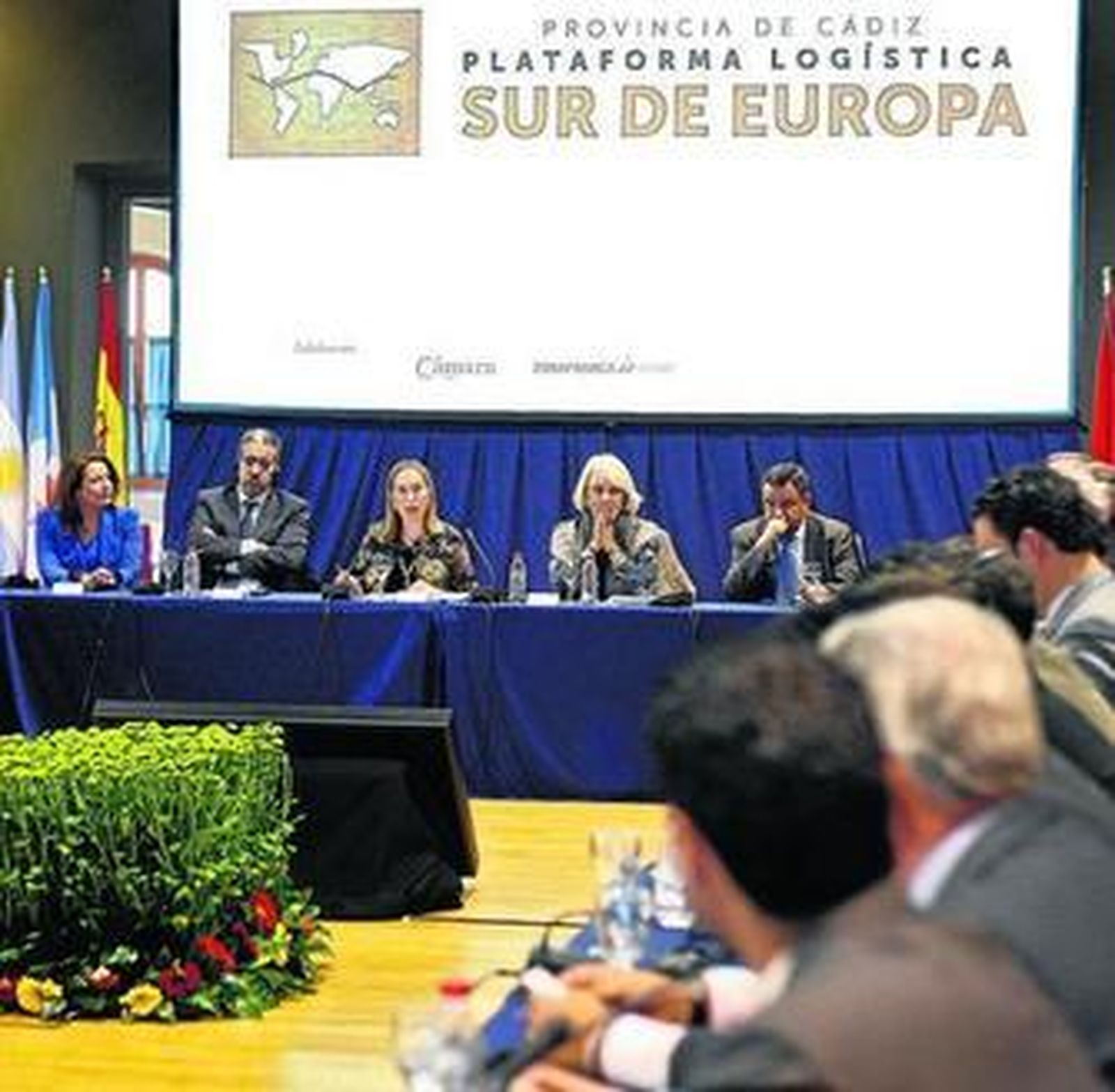 Carmen Crespo, Abdelaziz Rabbah, Ana Pastor, Teófila Martínez y José Loaiza.