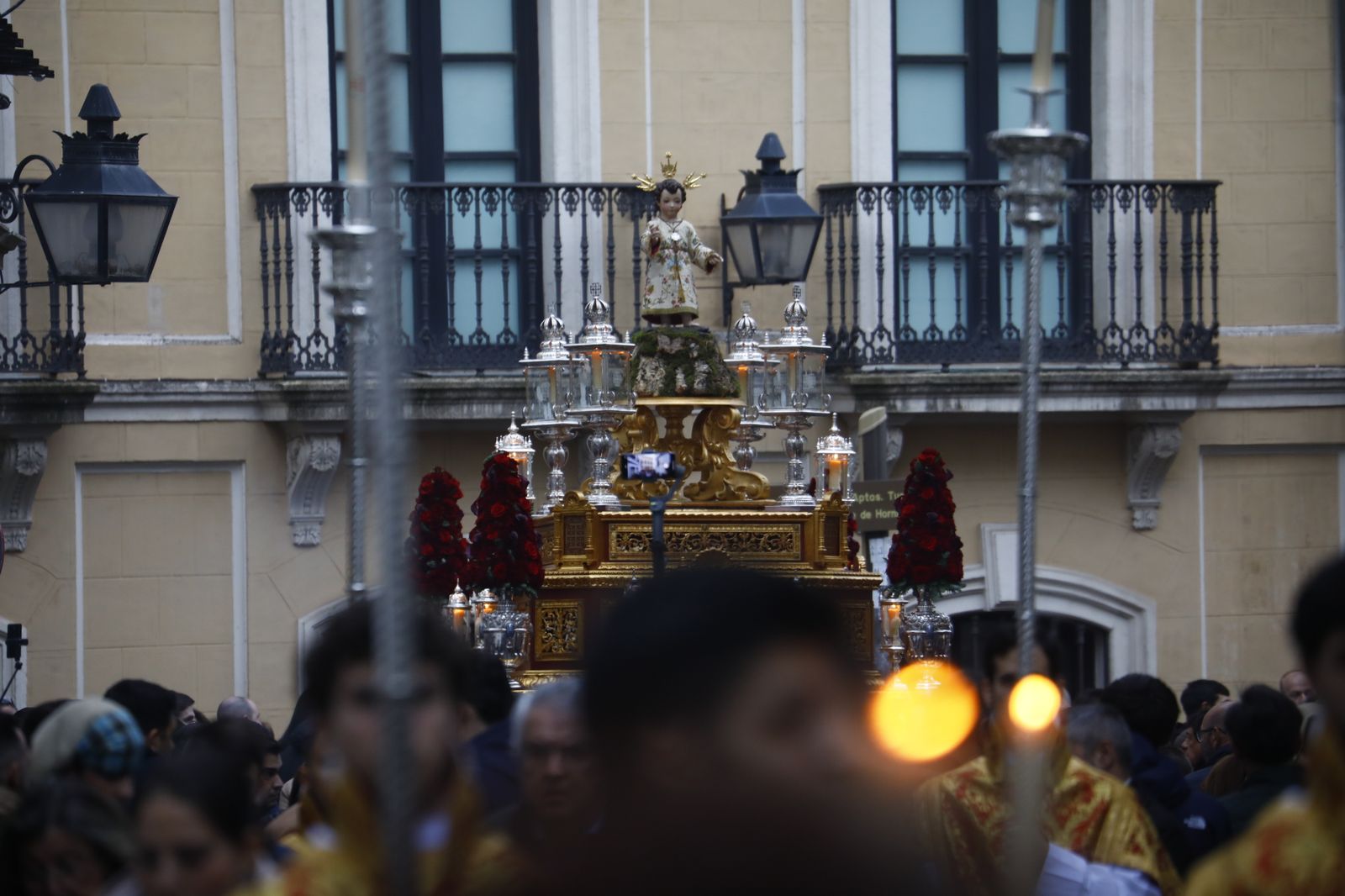 La procesión del Niño Jesús de la Compañía de Córdoba, en imágenes