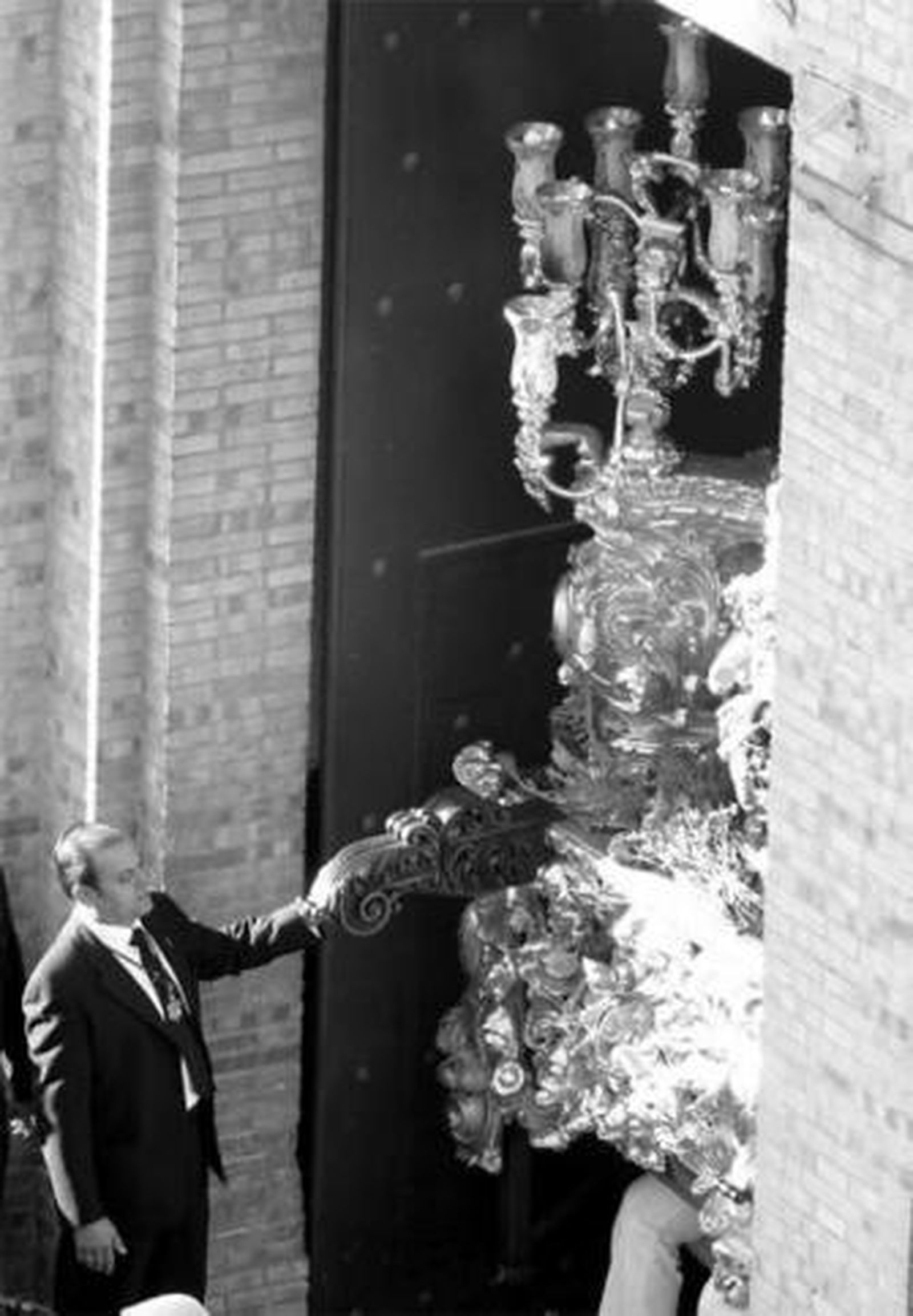 "Cuando deje el martillo le llevaré agua a los costaleros