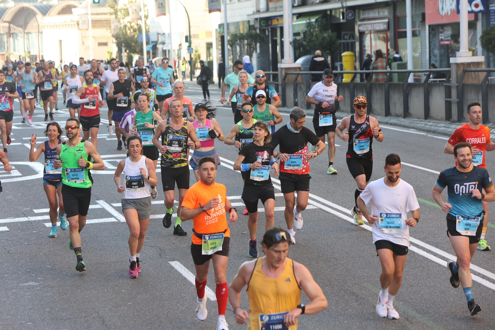 Búscate en la Zurich maratón de Sevilla