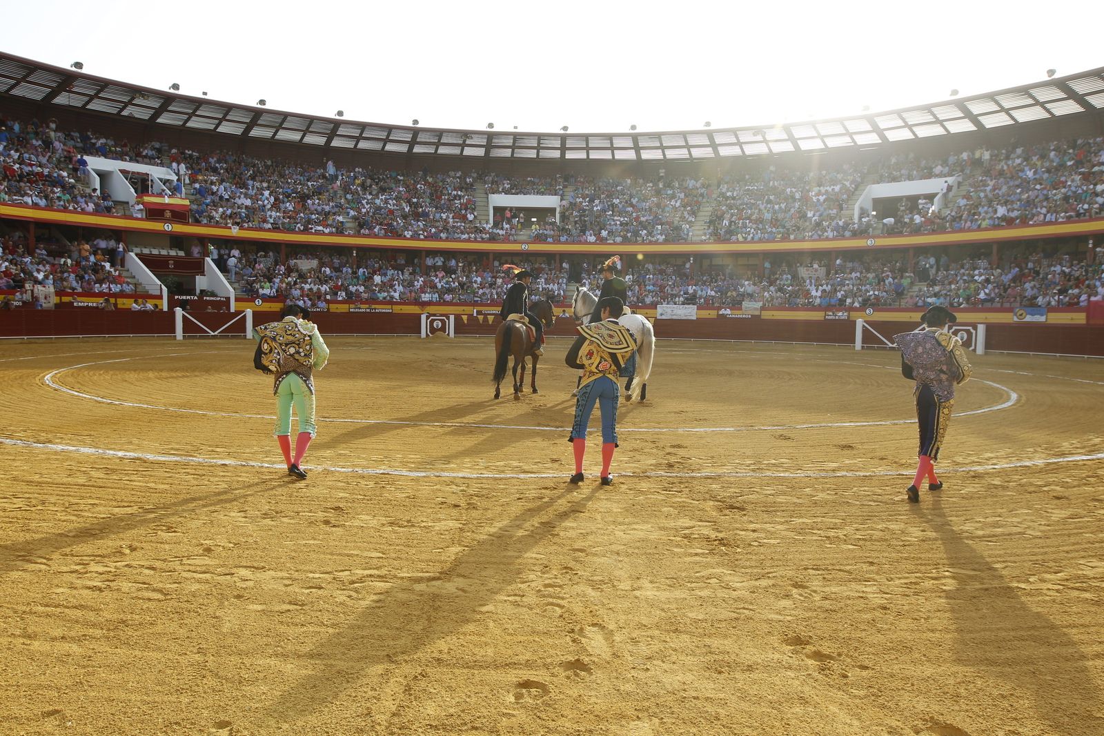 Fotogalería corrida de toros Roquetas de Mar. El Fandi, Castella, Cayetano.