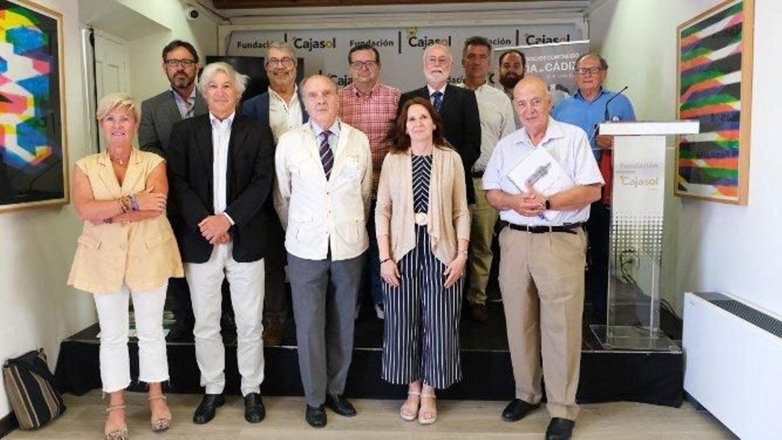 Marta Garat, Miguel Ramos, Guillermo Cerera, María Victoria Redondo, Antonio Álvarez, Aurelio Muñoz, Luis Barrio, José Antonio Aldayturriaga, José María Lavilla, Alberto Álvarez, Jesus Bocanegra y Manuel María Boch durante la celebración del foro.