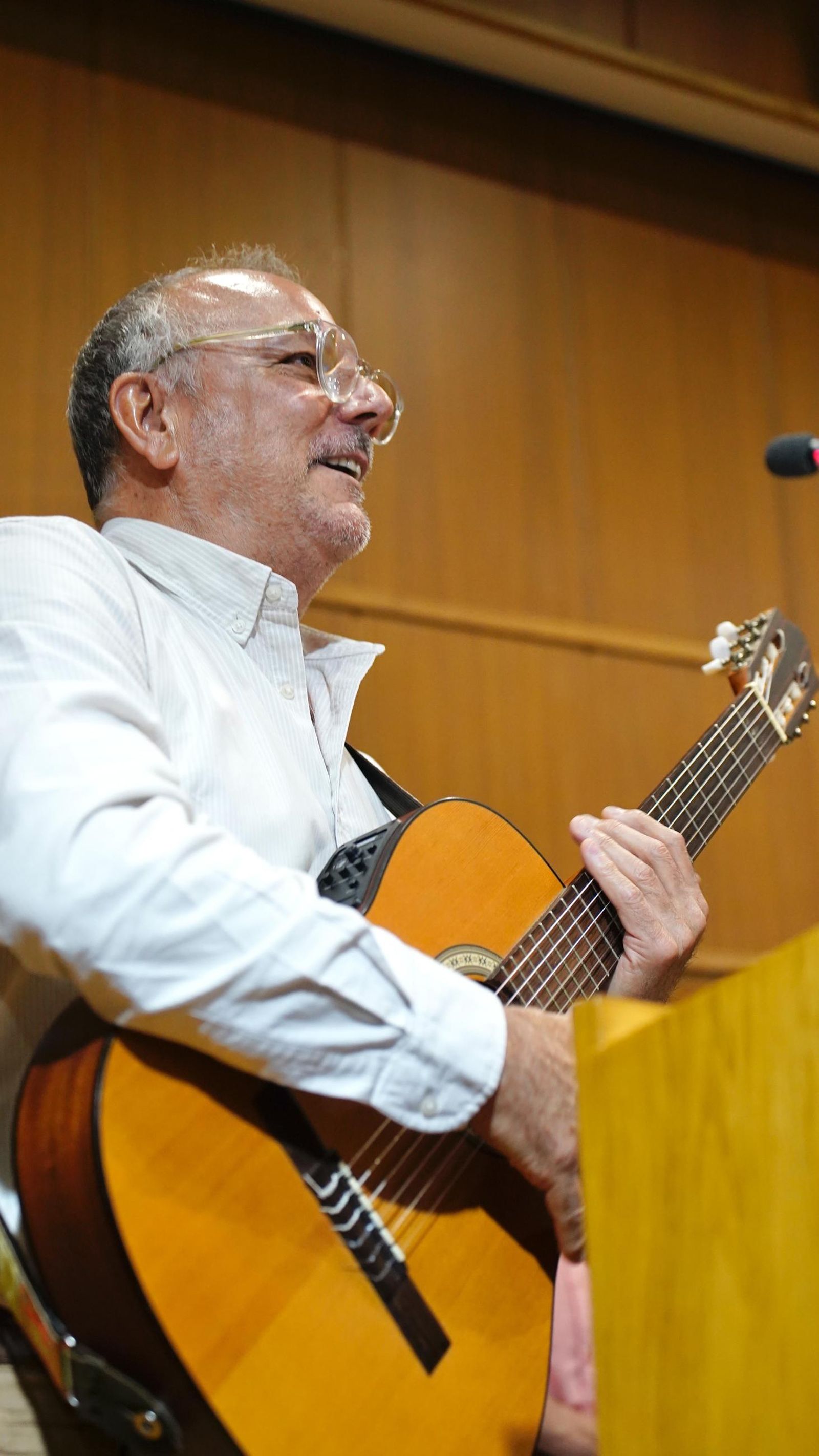 Fotos de la presentación del libro de Roberto Losada en el Auditorio Millán Picazo