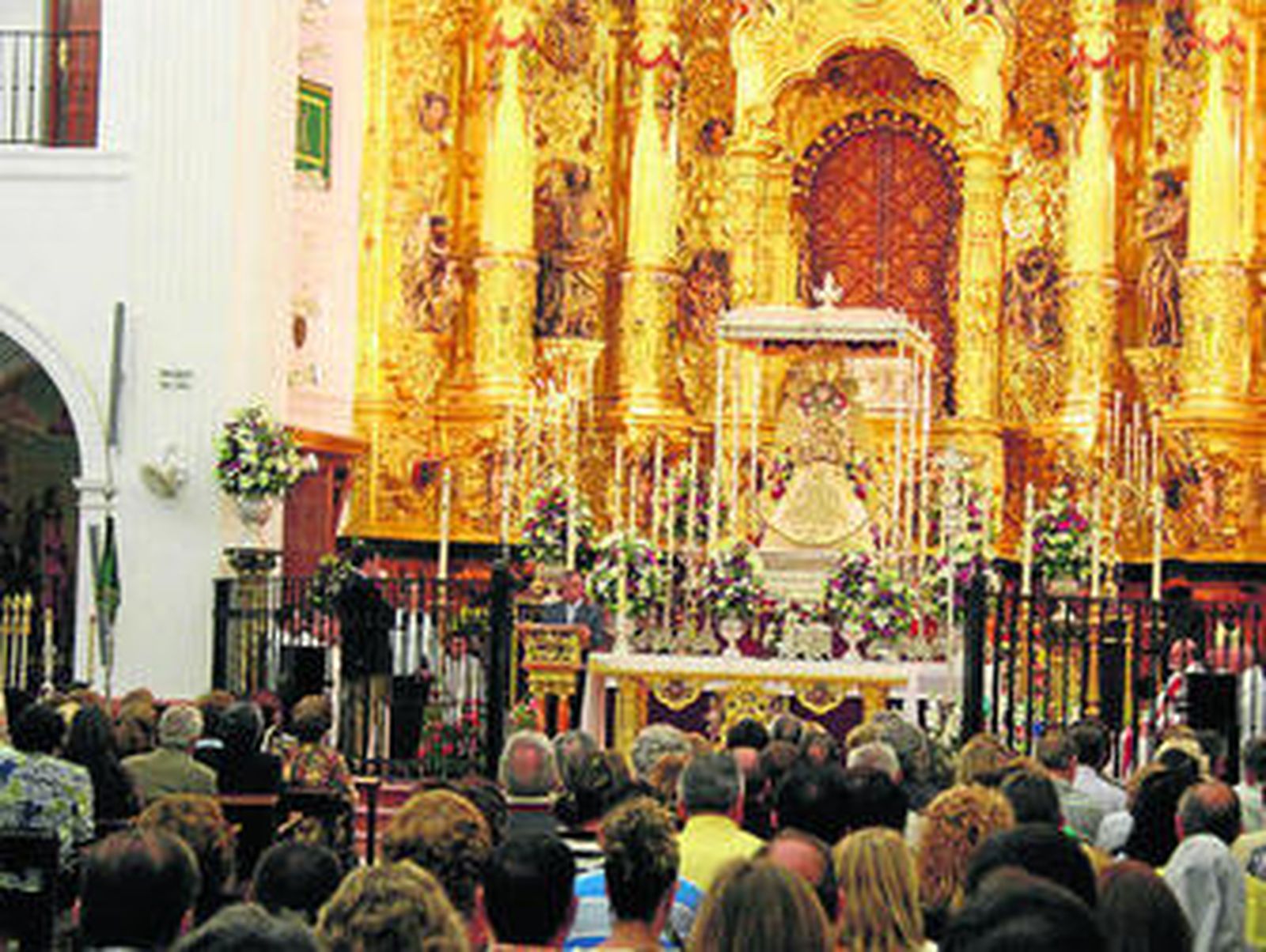 Misa en honor a la coronación de la Virgen del Rocío.