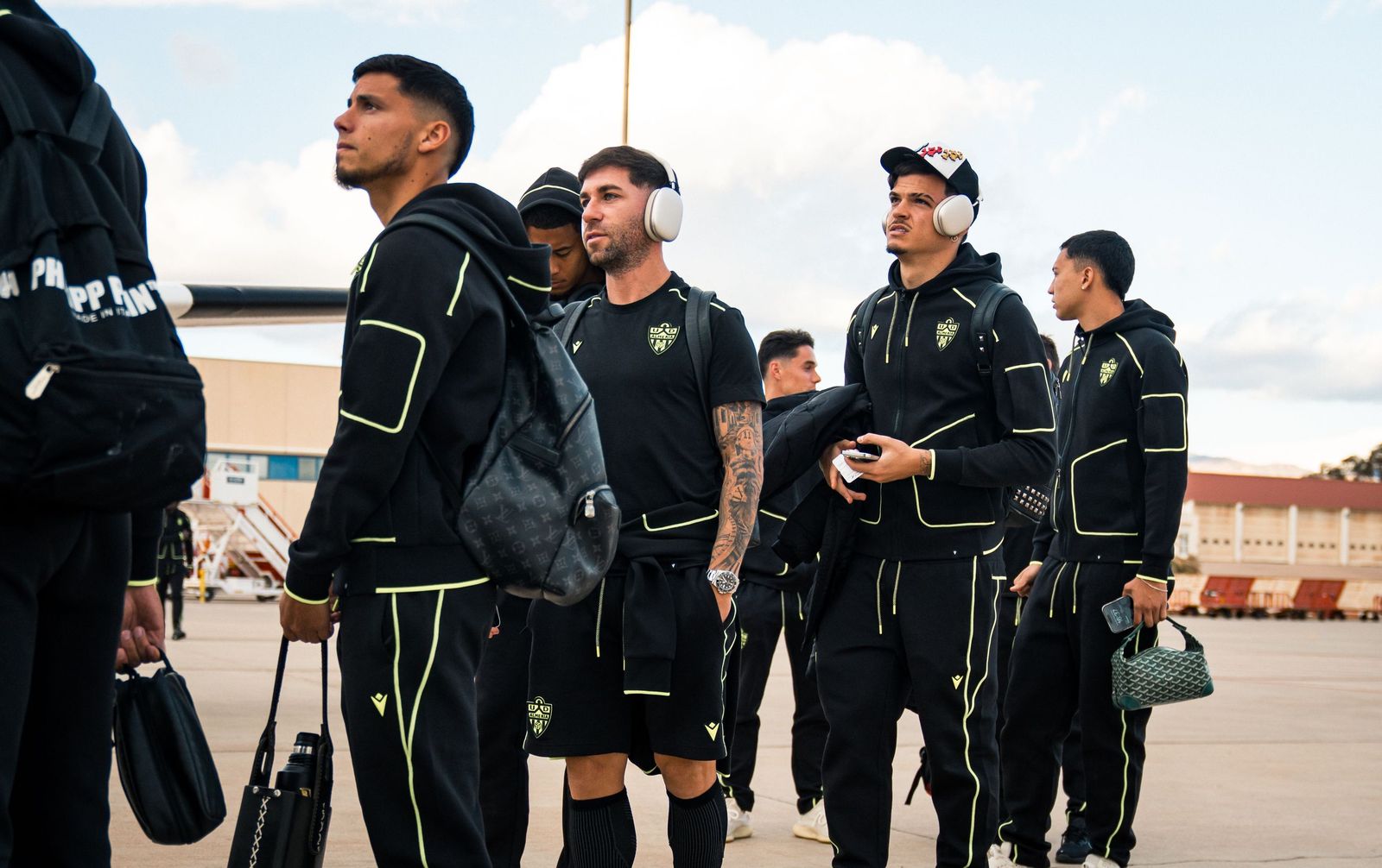 Robertone, en rampa de salida, prepara las maletas