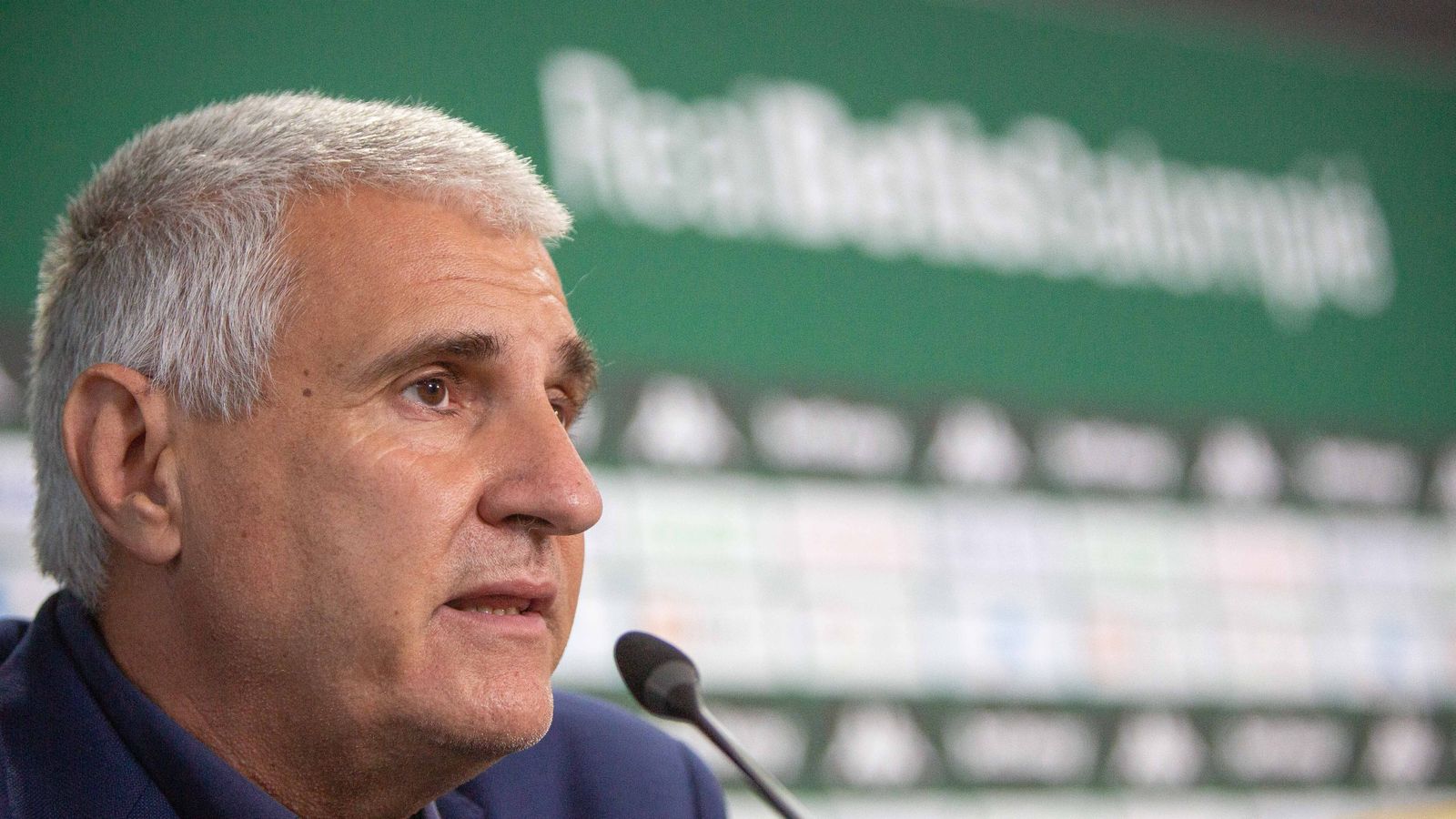 Antonio Cordón, en la presentación de Sabaly.