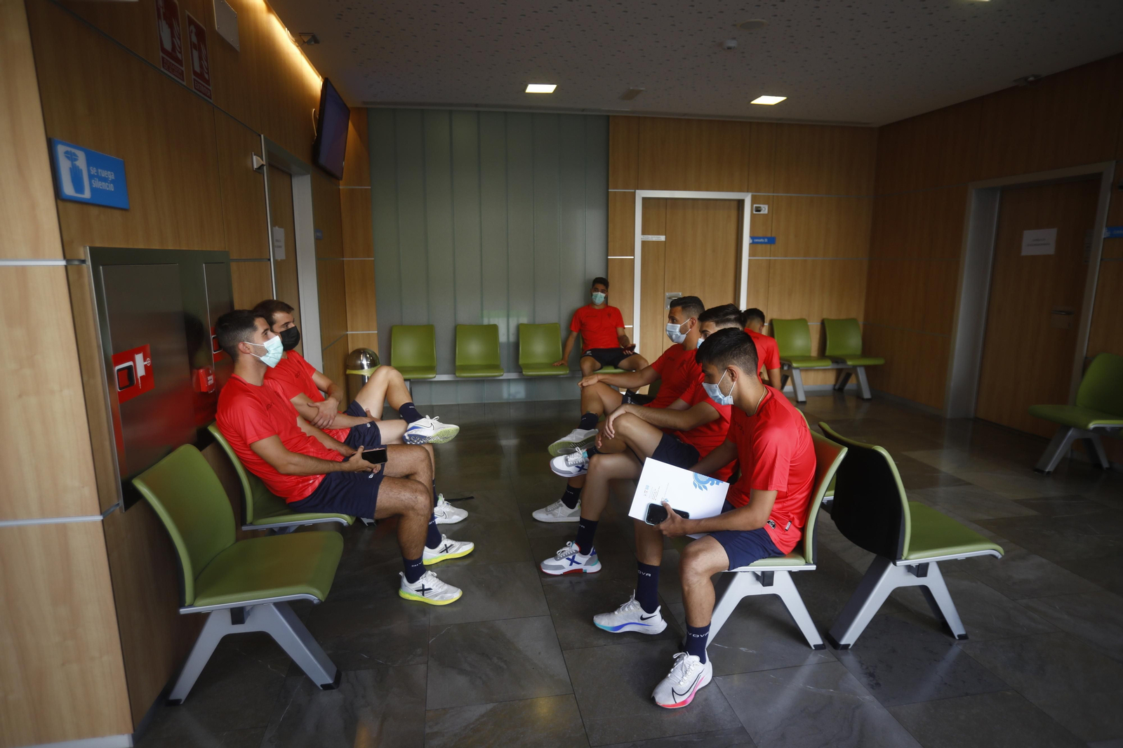 Las imágenes de los reconocimientos médicos del Córdoba Futsal