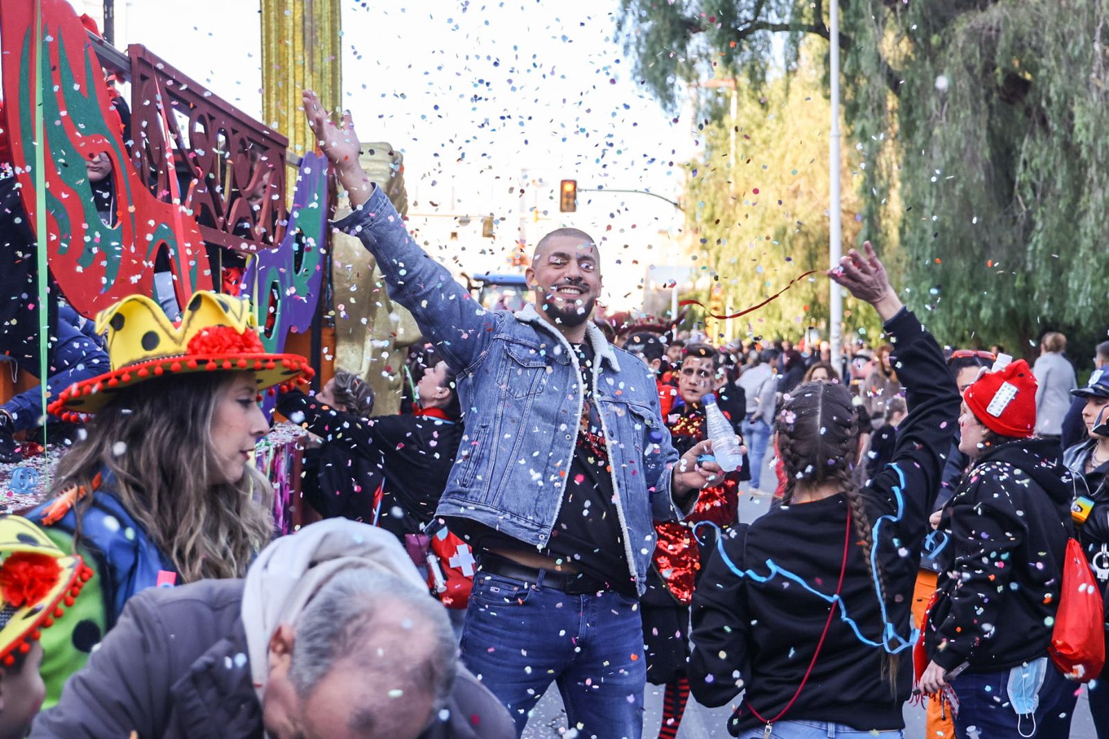 Fotografías de la Cabalgata del Carnaval Colombino 2026