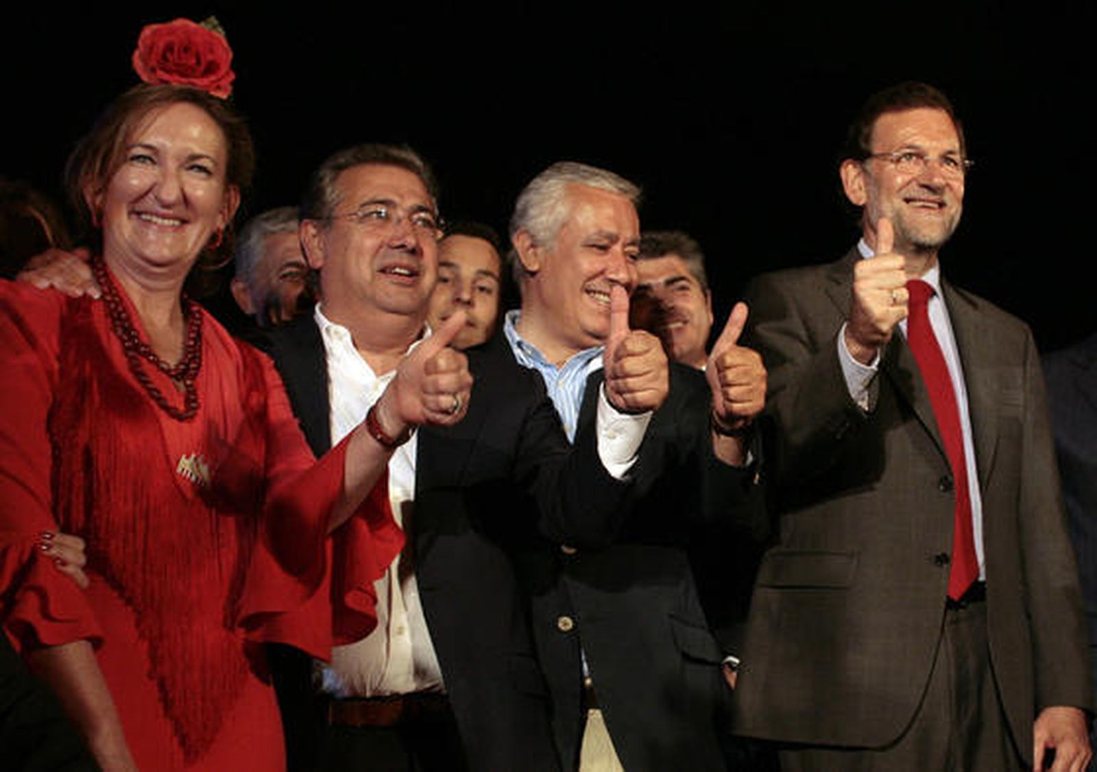 El acto se cerró con la militancia sobre el escenario.

Foto: Juan Carlos Muñoz