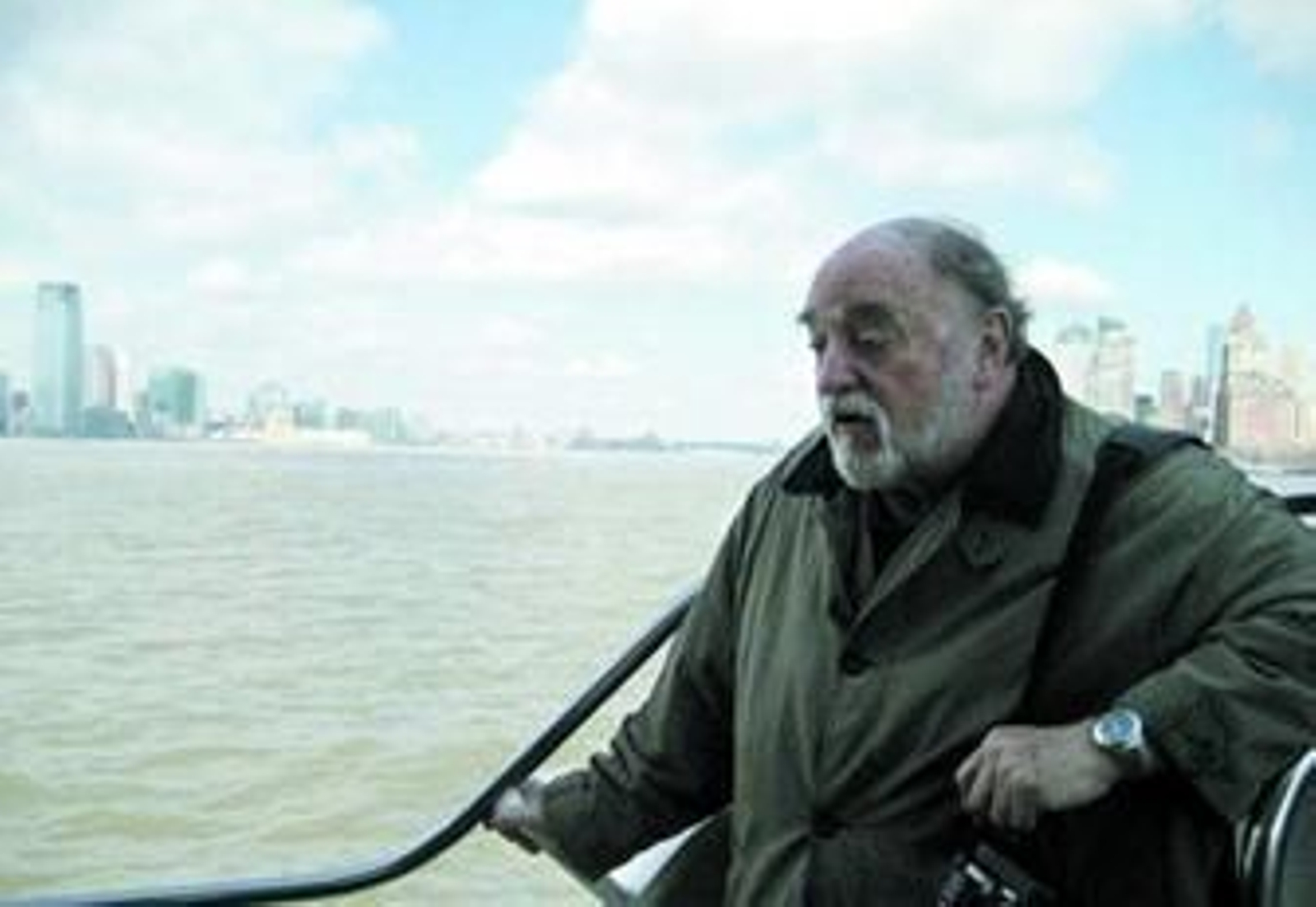 Juan Luis Buñuel, hijo del cineasta, durante el rodaje en Nueva York.