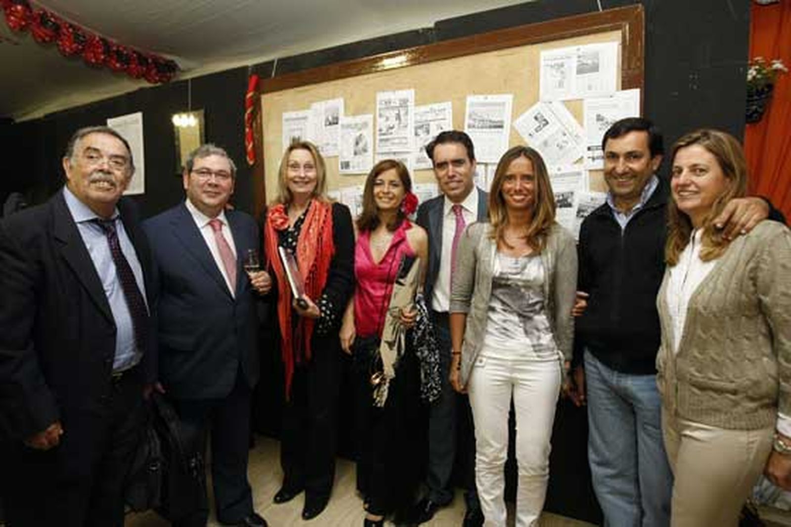 Faustino Navas, José María Morillo, Kitty Pastor, Isa Lora, Rafael y Begoña Navas, Diego Joly y Ángela Benavente.

Foto: Fito Carreto y Andrés Mora