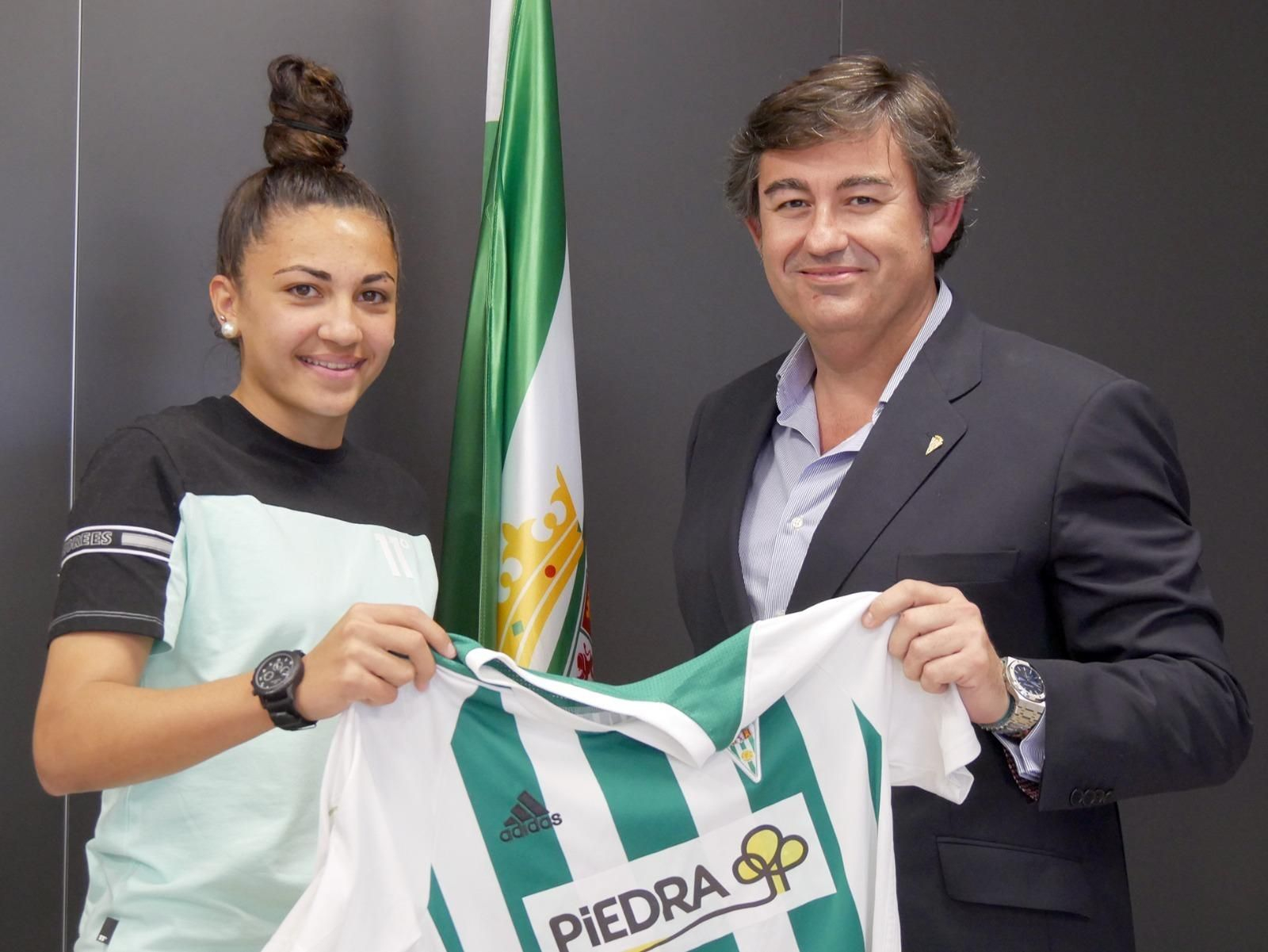Wifi, junto al consejero delegado del Córdoba CF, Javier González Calvo.
