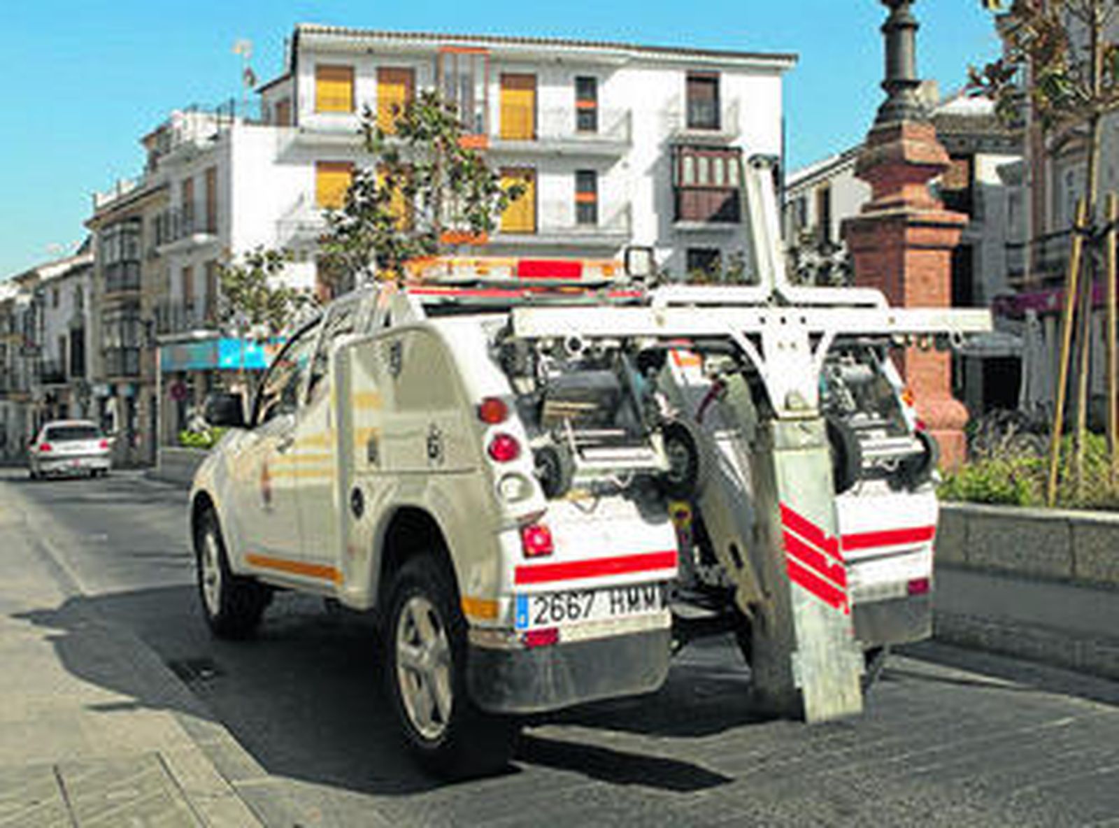 Un camión de la grúa de Ronda.