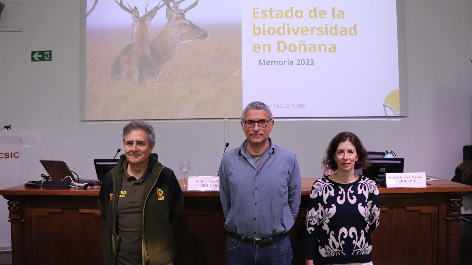 Javier Bustamante, Eloy Revilla y Rocío Fernández, hoy, en la Casa de la Ciencia de Sevilla .
