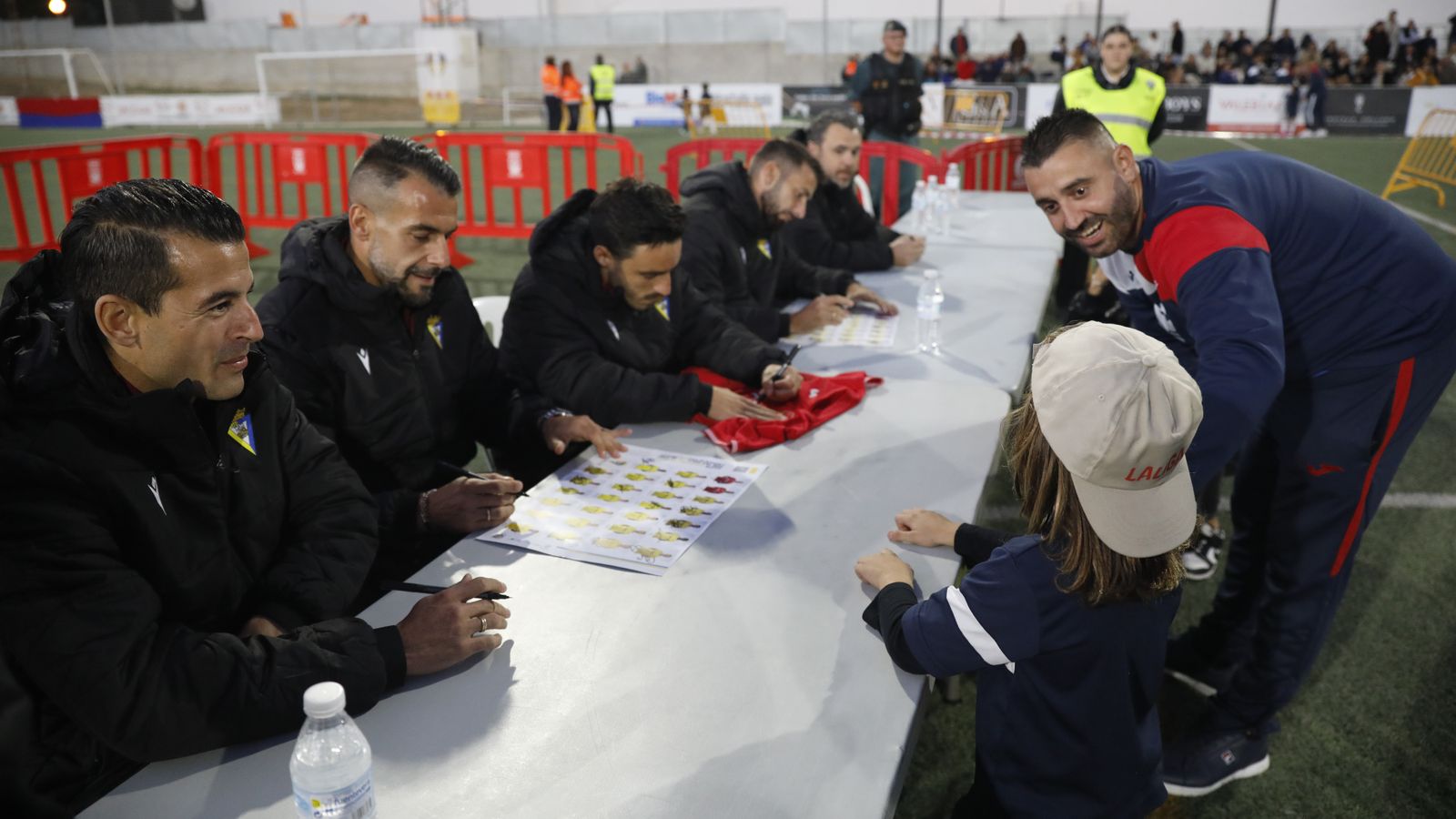 Las fotos de la visita del Cádiz CF para celebrar el 50 aniversario del CD Guadiaro