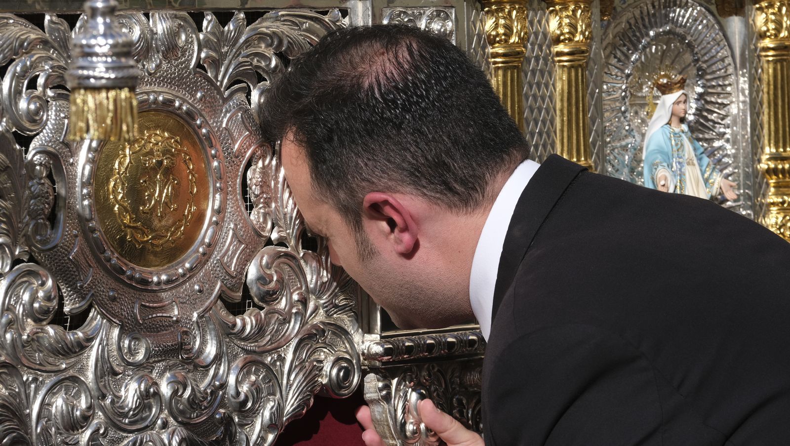 Fotogalería de la procesión de Coronación. Semana Santa Almería 2022.