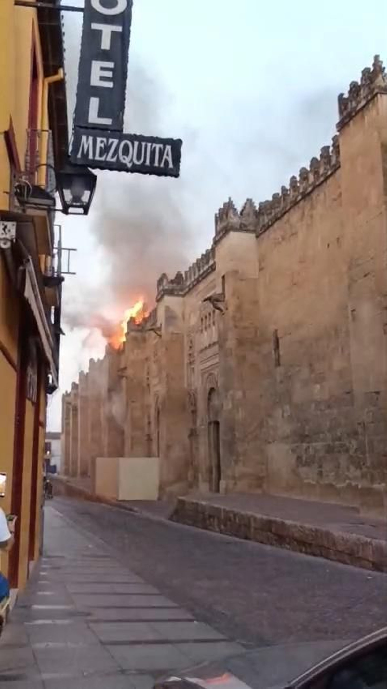 Declarado un incendio en la Mezquita-Catedral de Córdoba