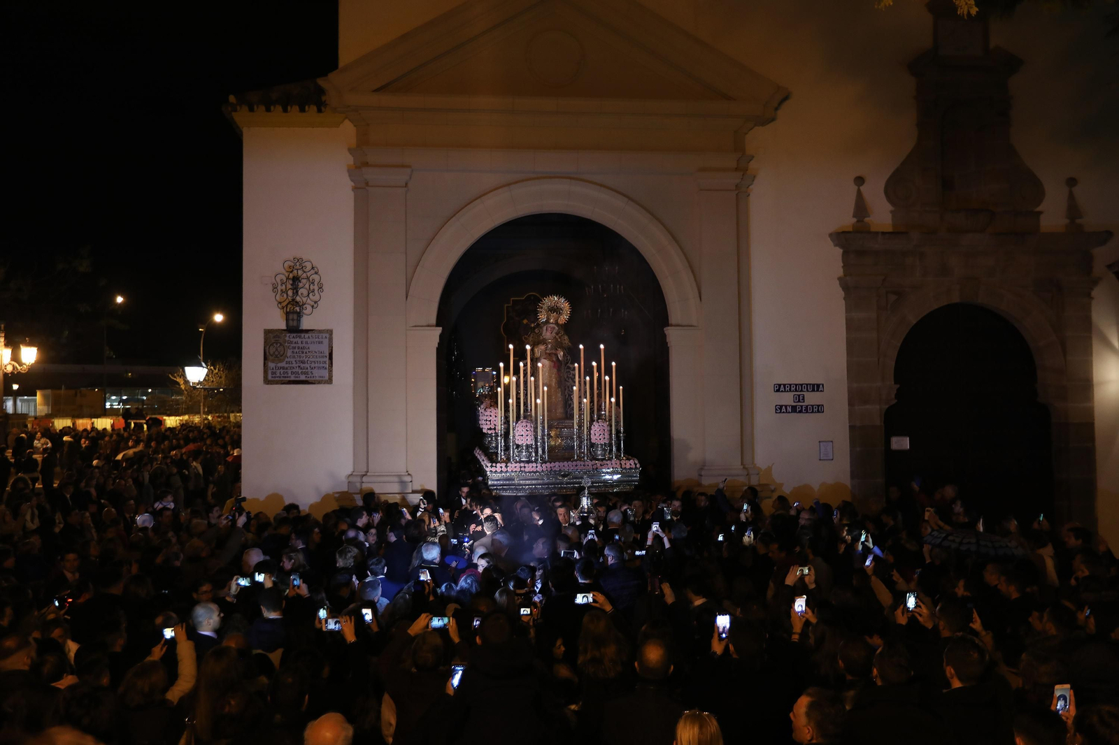 La Virgen de los Dolores y el Cristo de la Expiración, en su traslado el año pasado.