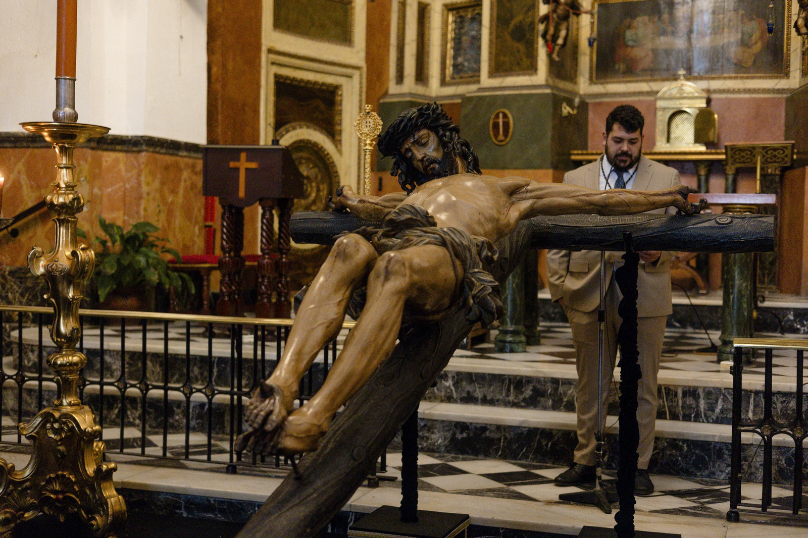 Las imágenes de la cofradía de la Buena Muerte este Viernes Santo en la Semana Santa de Cádiz de 2024