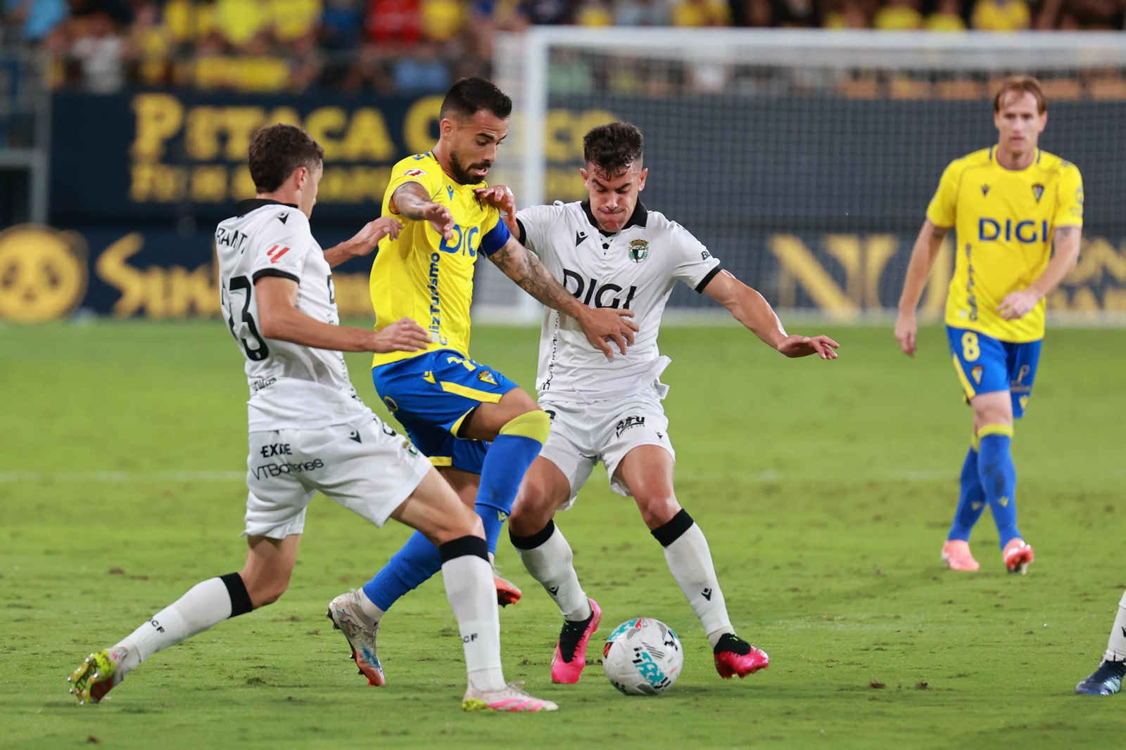 Las imágenes del Cádiz CF-Burgos