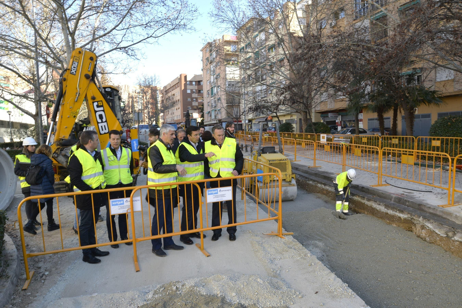 El alcalde de Granada ha visitado hoy los trabajos.