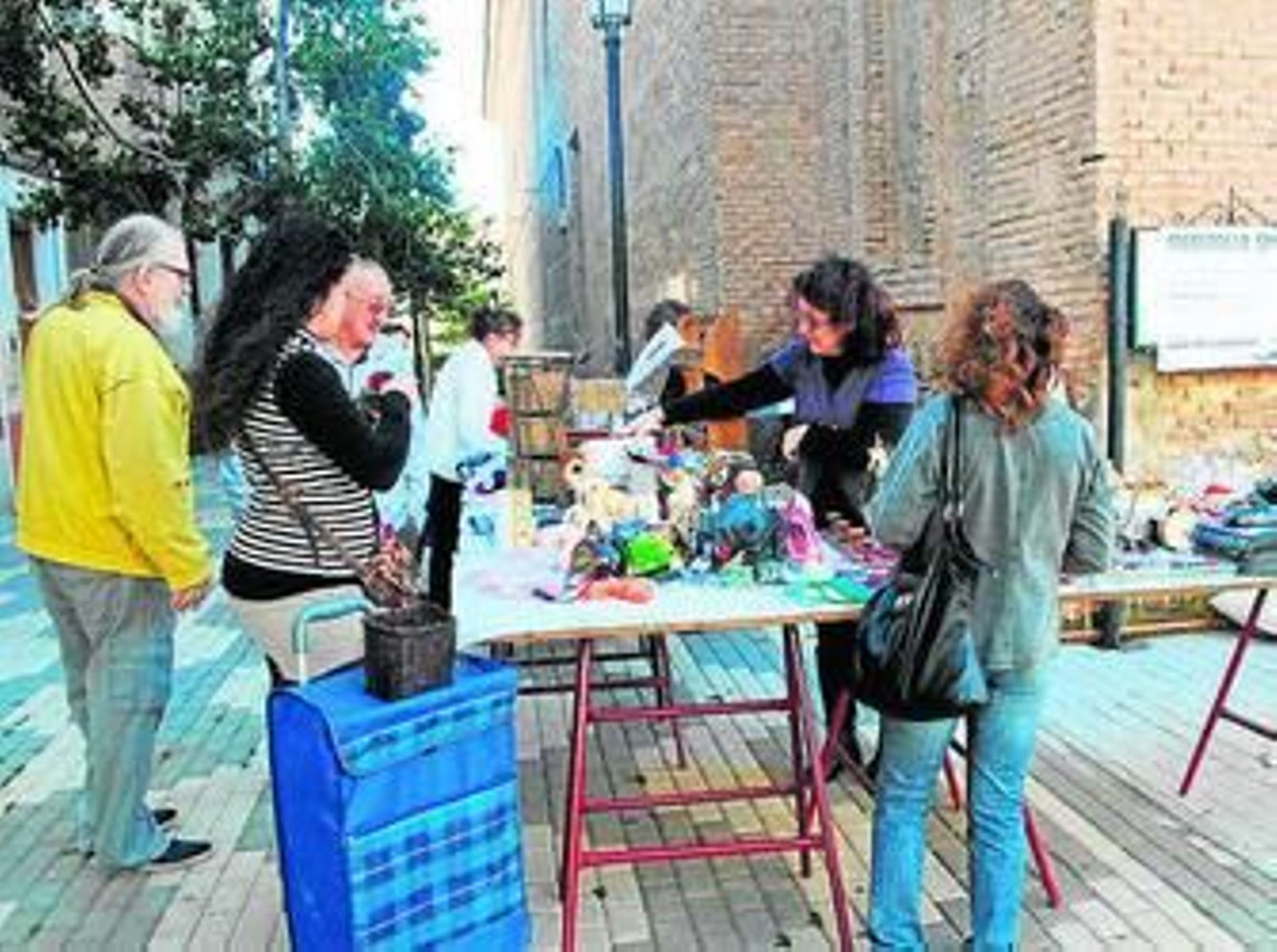 Mercadillo solidario ubicado en el municipio de Cantoria.