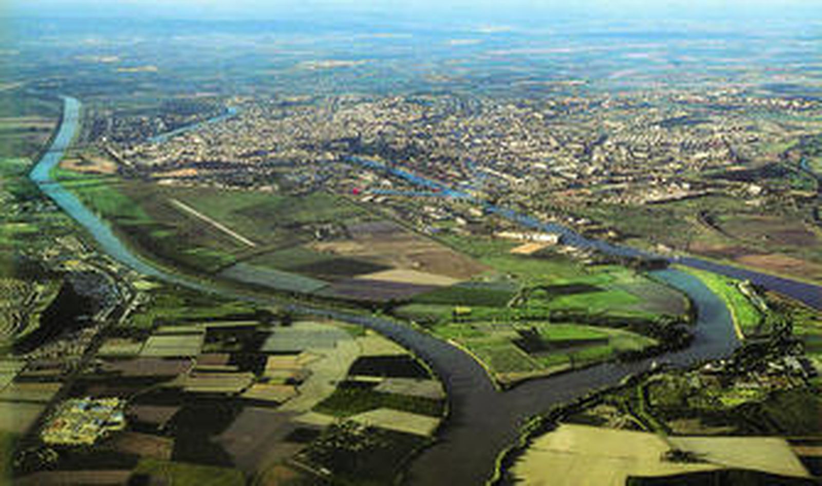 Vista aérea de los suelos de la dehesa de Tablada.