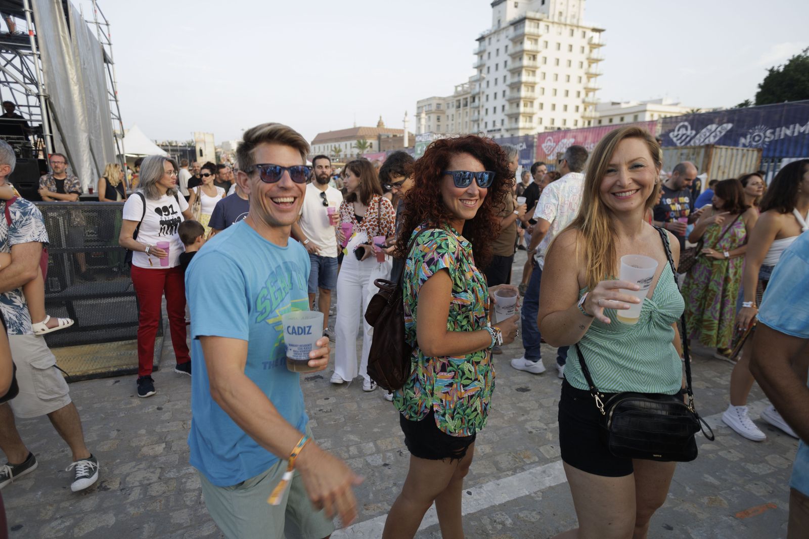 Búscate en las imágenes del primer día de conciertos en el festival  "No sin música"