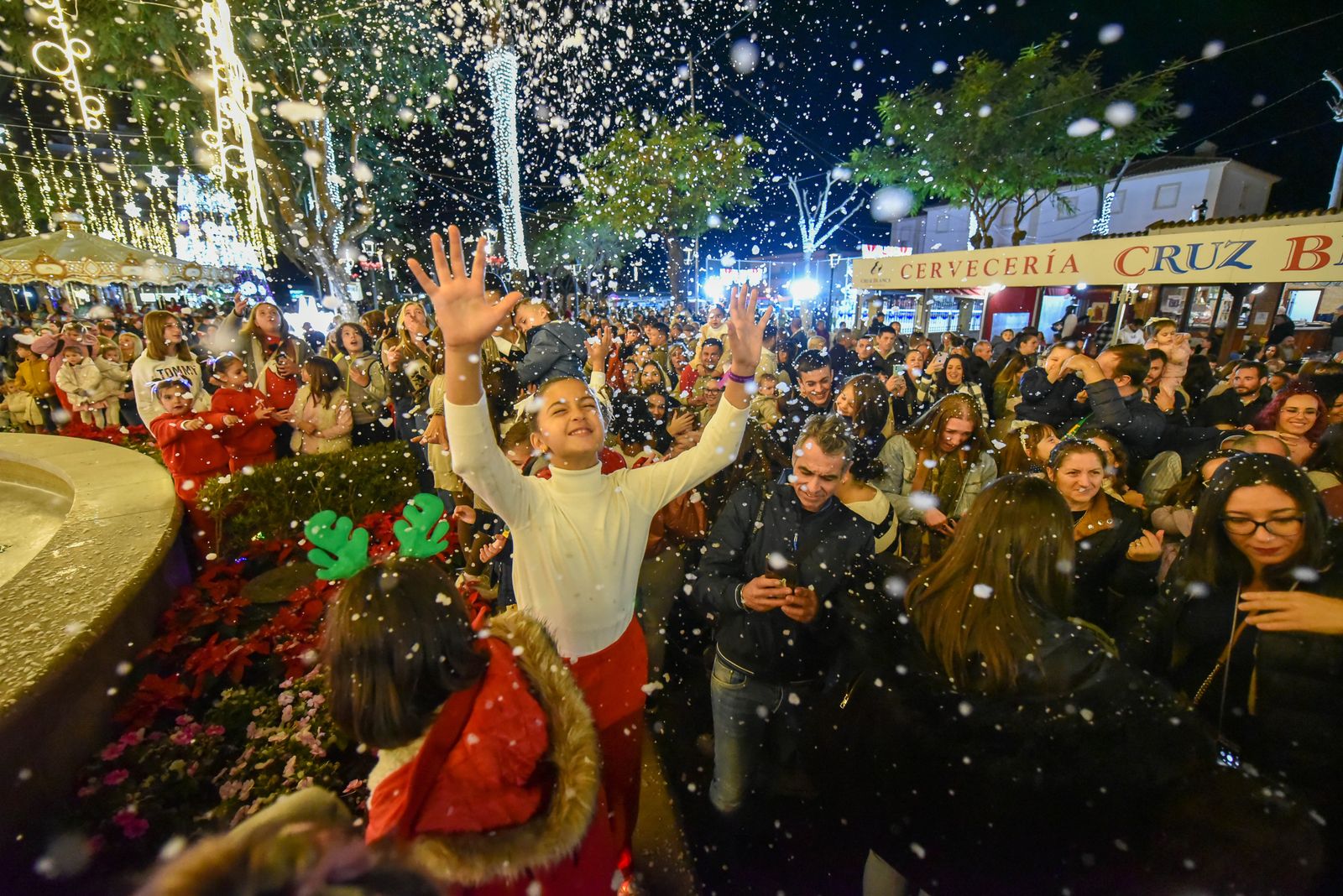 El encendido del alumbrado de Navidad de San Roque, en imágenes