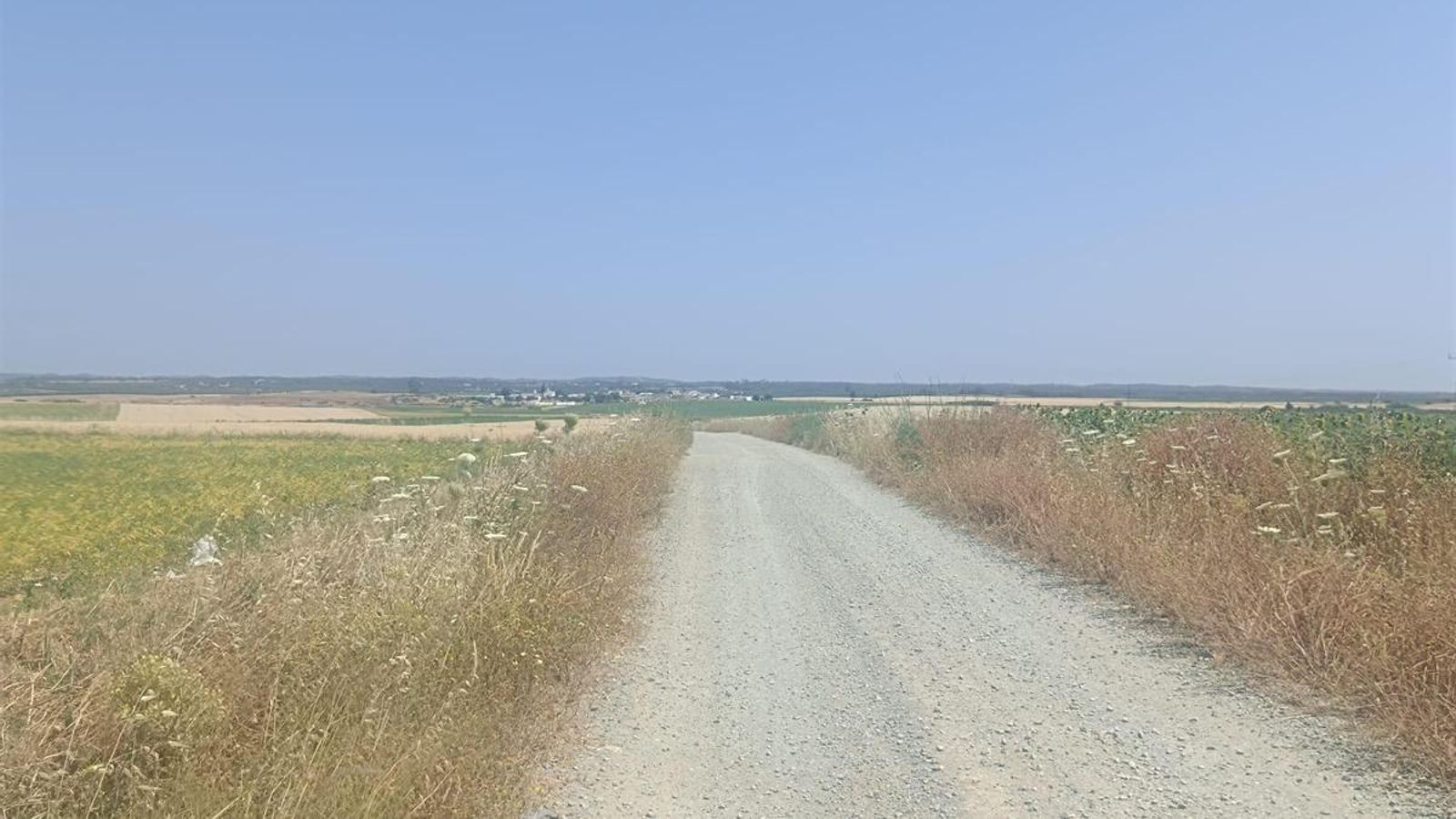 Tramo final hasta la aldea de Tujena.