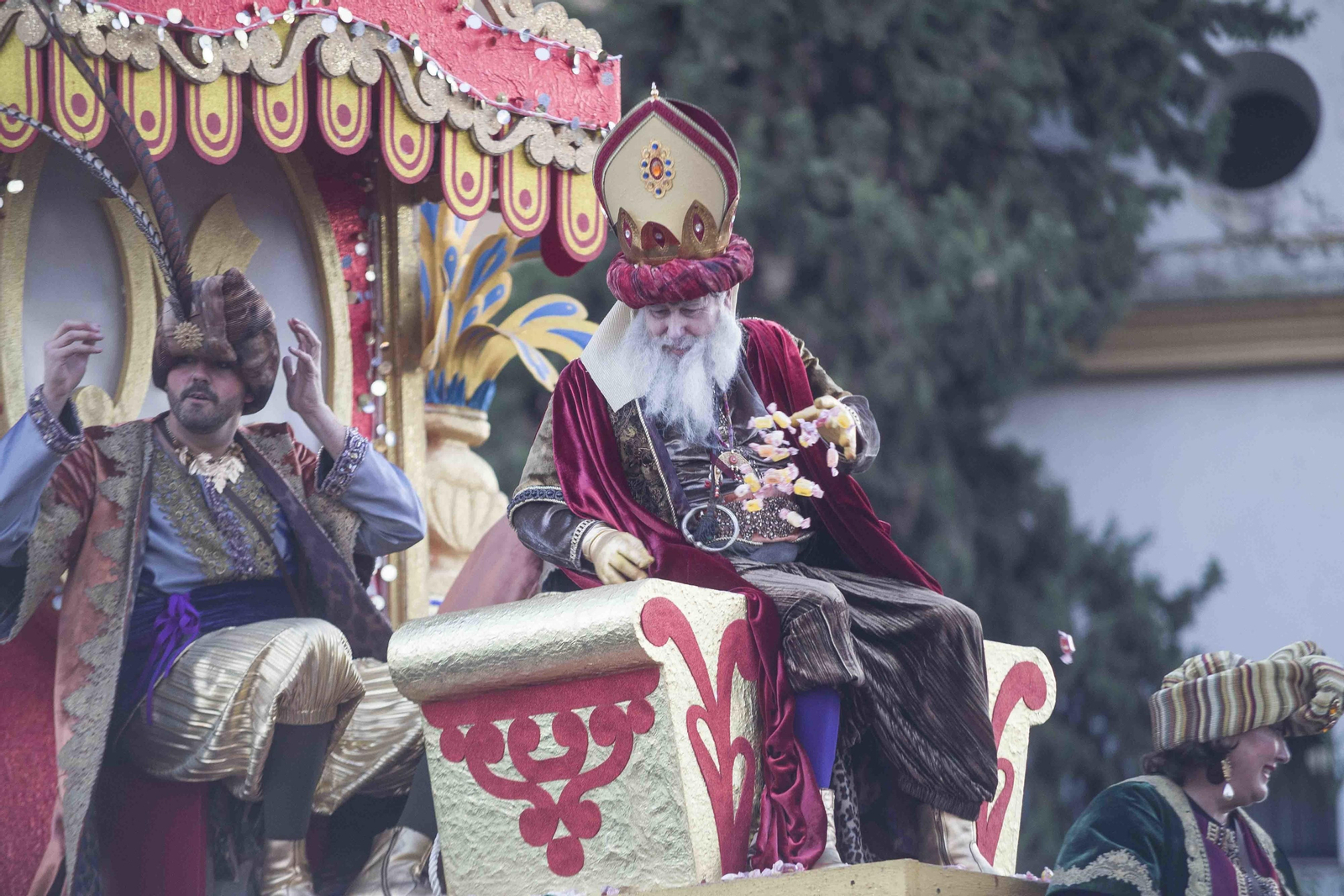 La Cabalgata de Reyes Magos de Sevilla, en imágenes