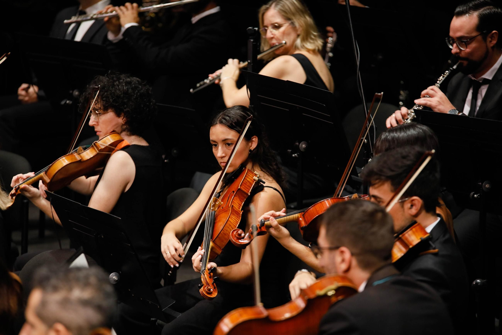 Imágenes de la novena Beethoven interpretado por la OCAL y Orfeón para Cajamar