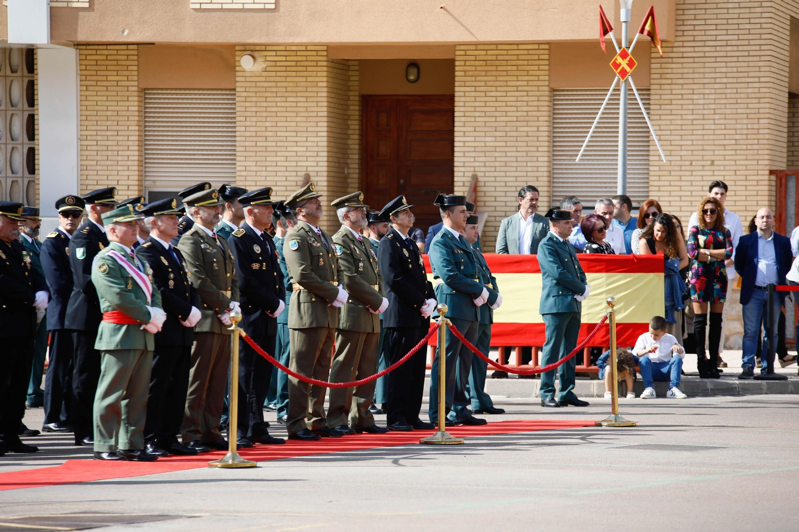 Los actos de la Guardia Civil en honor a la Virgen del Pilar, en imágenes