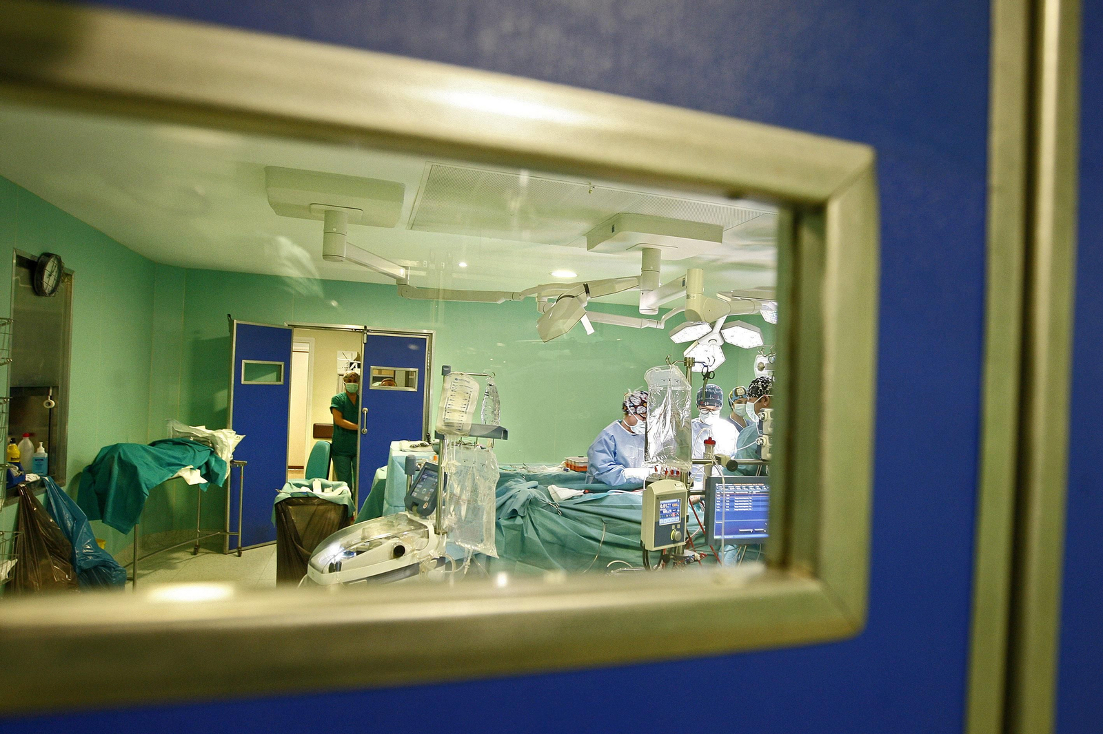 Un quirófano del Hospital Puerta del Mar.