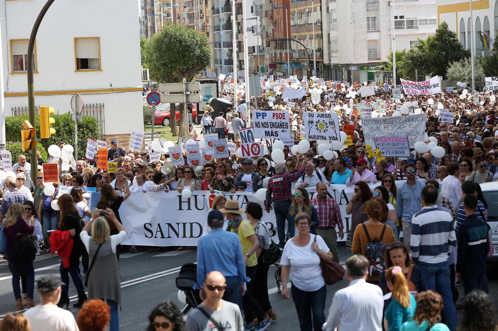 Las Imágenes de la Manifestación por una Sanidad Digna