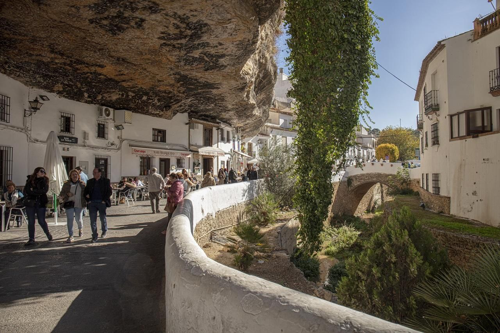 Setenil de las Bodegas