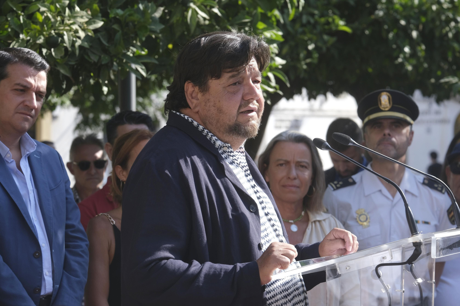 La inauguración de la nueva escultura en homenaje a los Patios de Córdoba, en imágenes