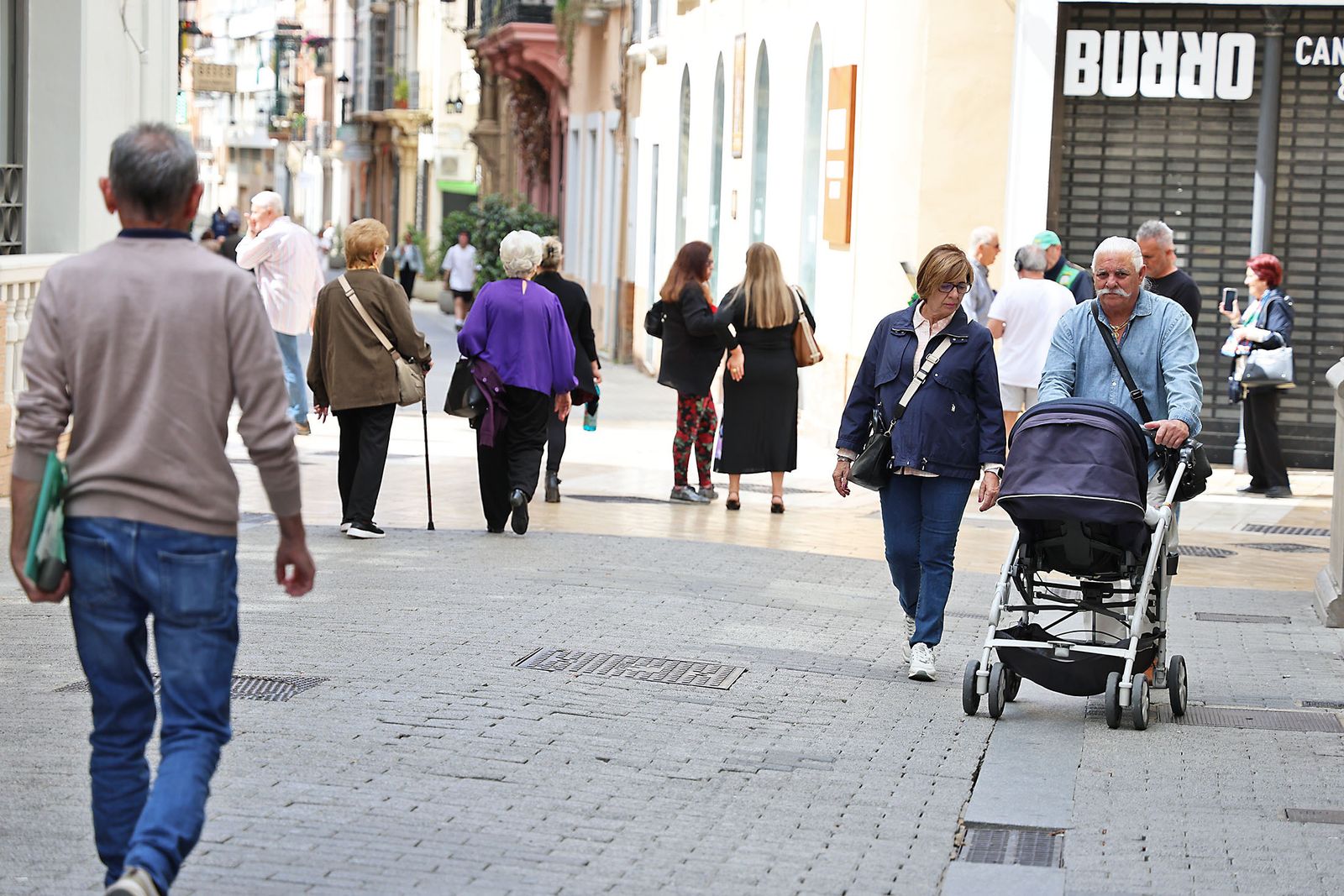 Imágenes del lunes 6 de mayo en Huelva