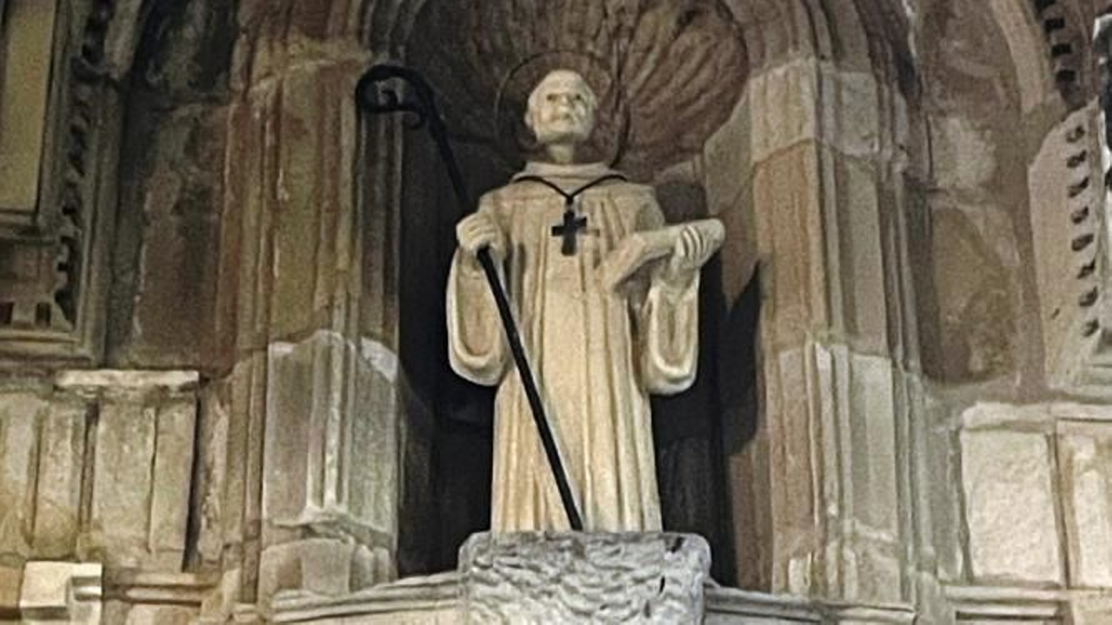 Bernardo Abad, en la capilla de Europa.