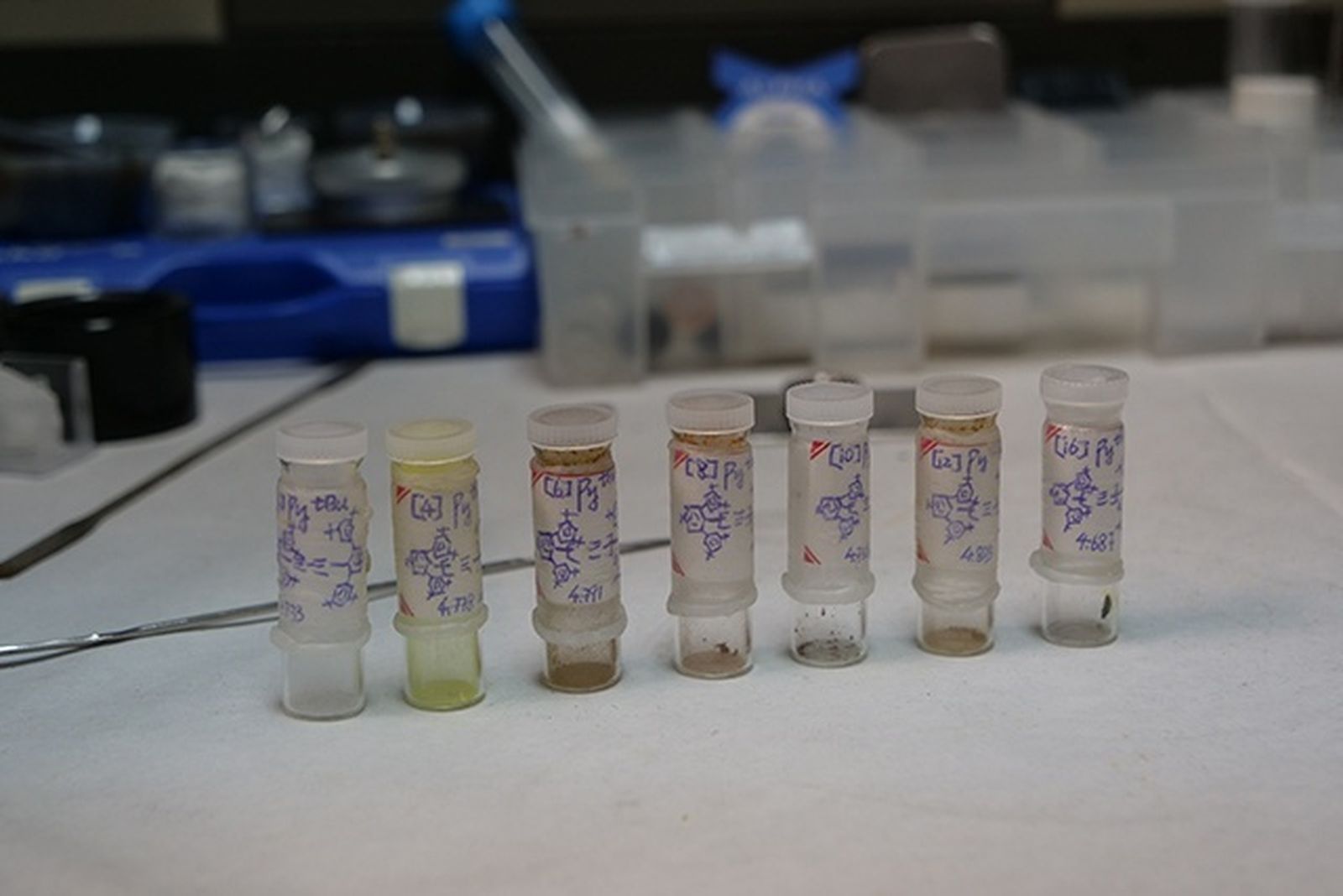 Muestras de 'super-oligo-inos' desarrolladas en la UMA.