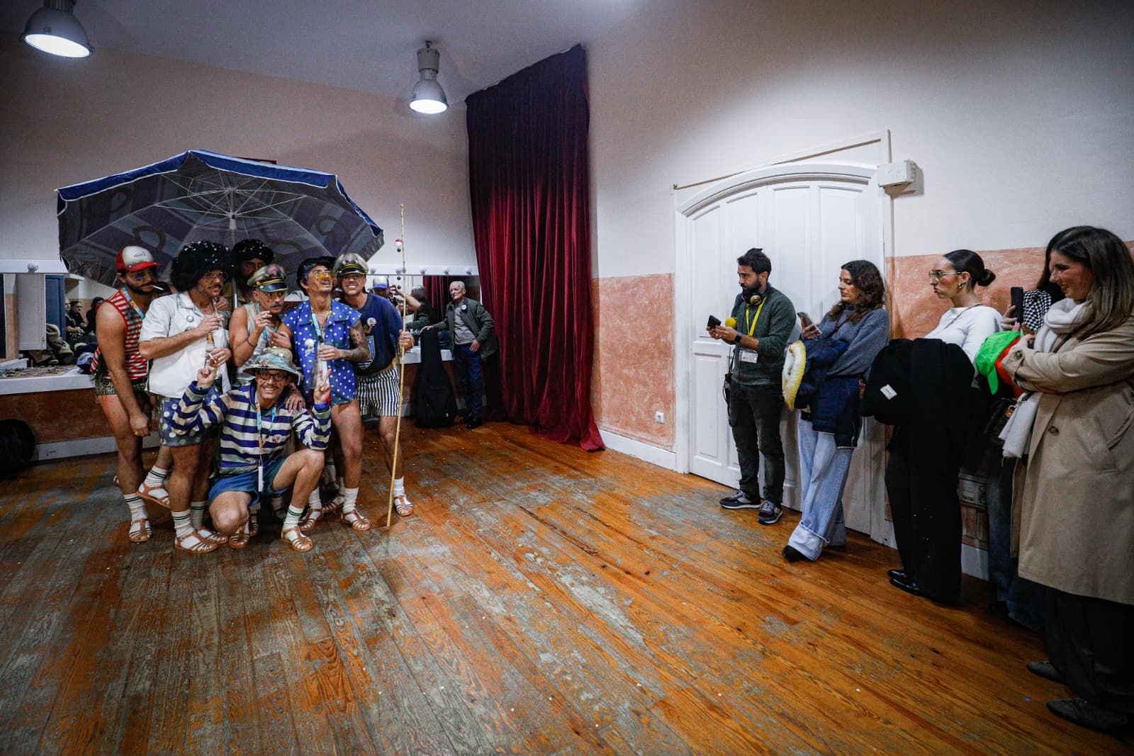 Búscate entre las mejores imágenes de la primera semifinal del COAC 2026