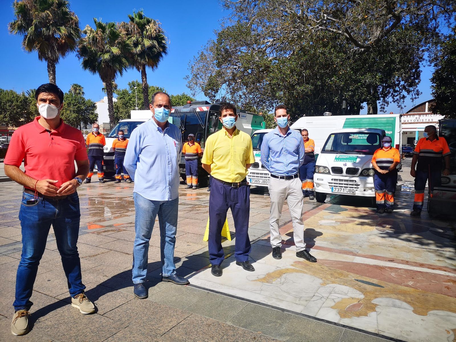 Presentación del plan de limpieza del verano de Vélez-Málaga.