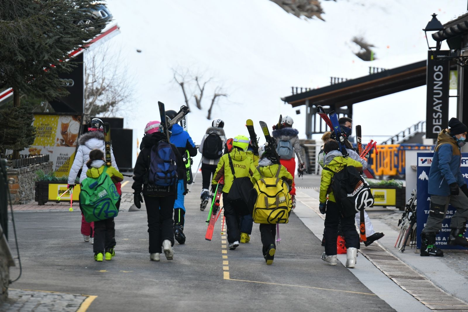 Fotos de la jornada de tranquilidad en Sierra Nevada en la nueva reapertura