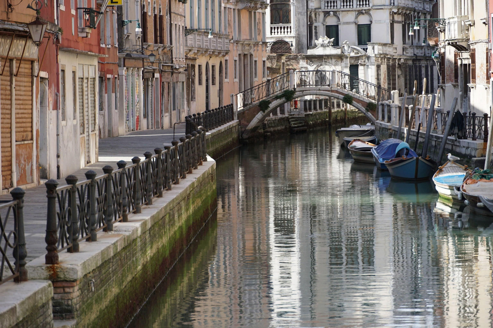 Italia: Los canales de Venecia, sin turistas