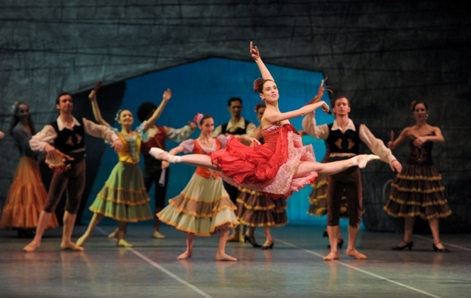 El Ballet Nacional de Sodre de Uruguay durante una representación de 'El Quijote del Plata'.