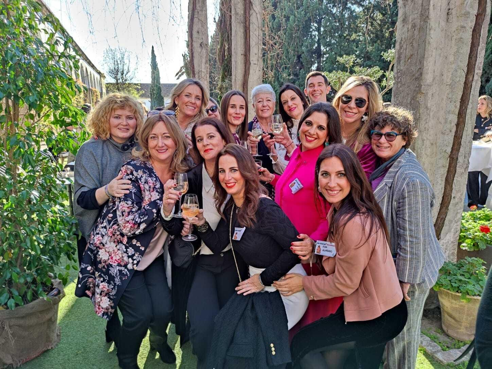 Así fue el gran encuentro por el 75 aniversario del colegio Jesús-María 'El Cuco' en Jerez Así fue el gran encuentro por el 75 aniversario del colegio Jesús-María 'El Cuco' en Jerez