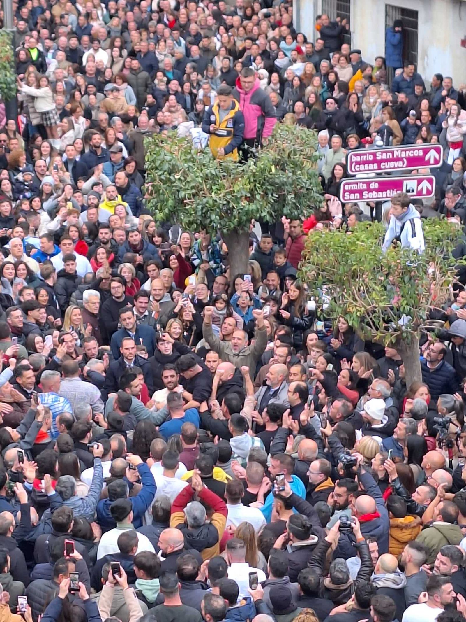 Imagen de la fiesta del robo del santo.