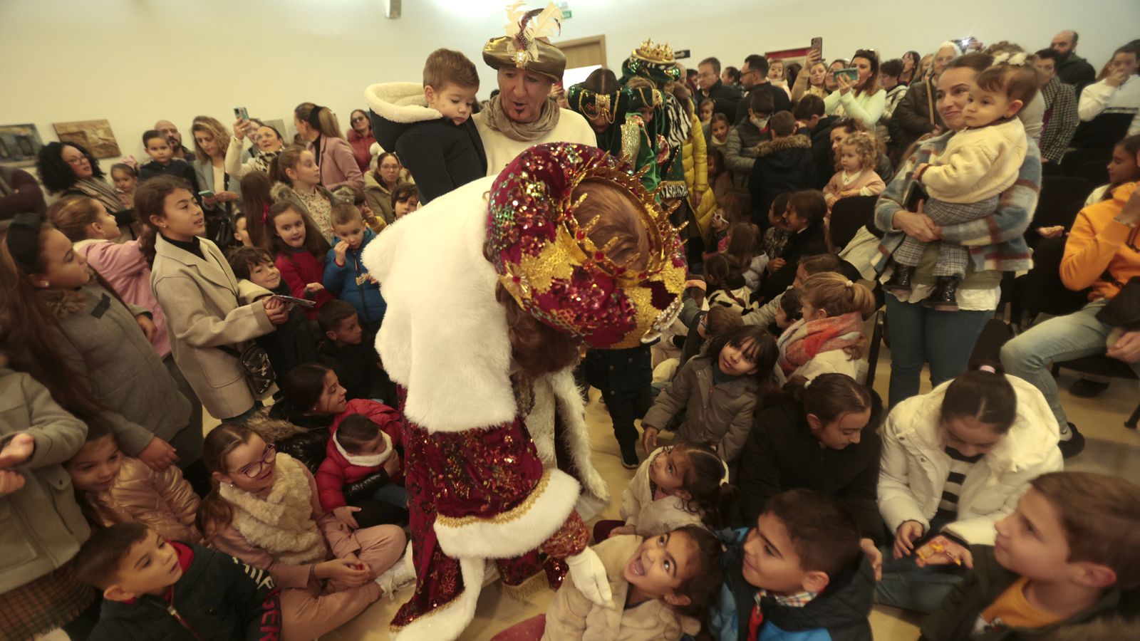 Las fotos de la recepción a los Reyes Magos en el ayuntamiento de La Línea