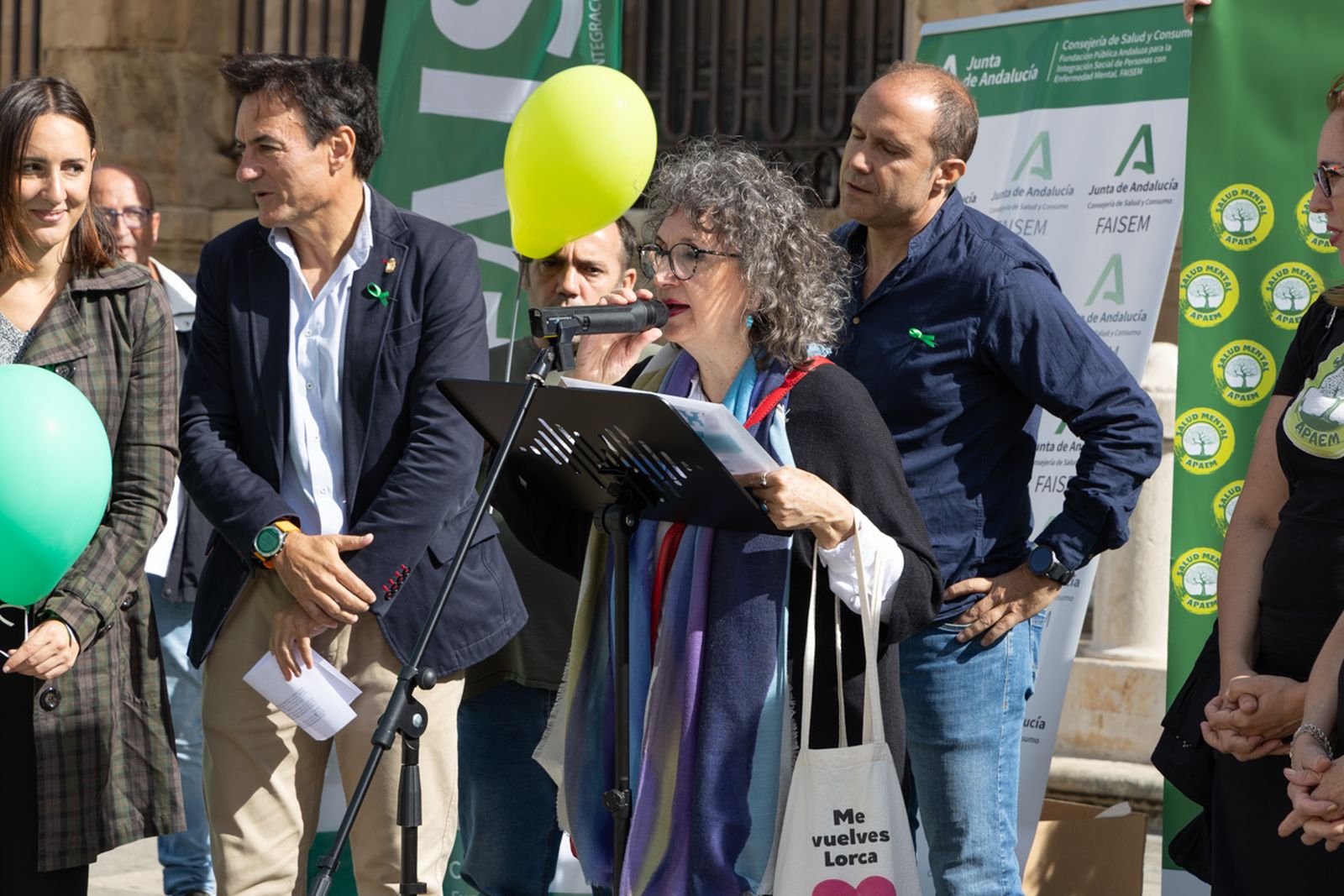 Marcha organizada con motivo del Día Mundial de la Salud Mental, en imágenes