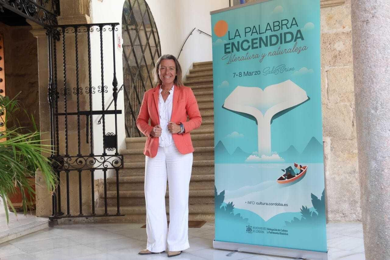 La delegada de Cultura, Isabel Albás, en la presentación del ciclo.